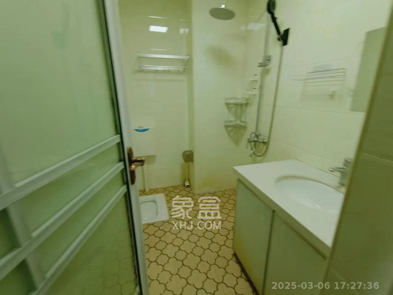 阳光100二期  2室1厅1卫   1900.00元/月室内图