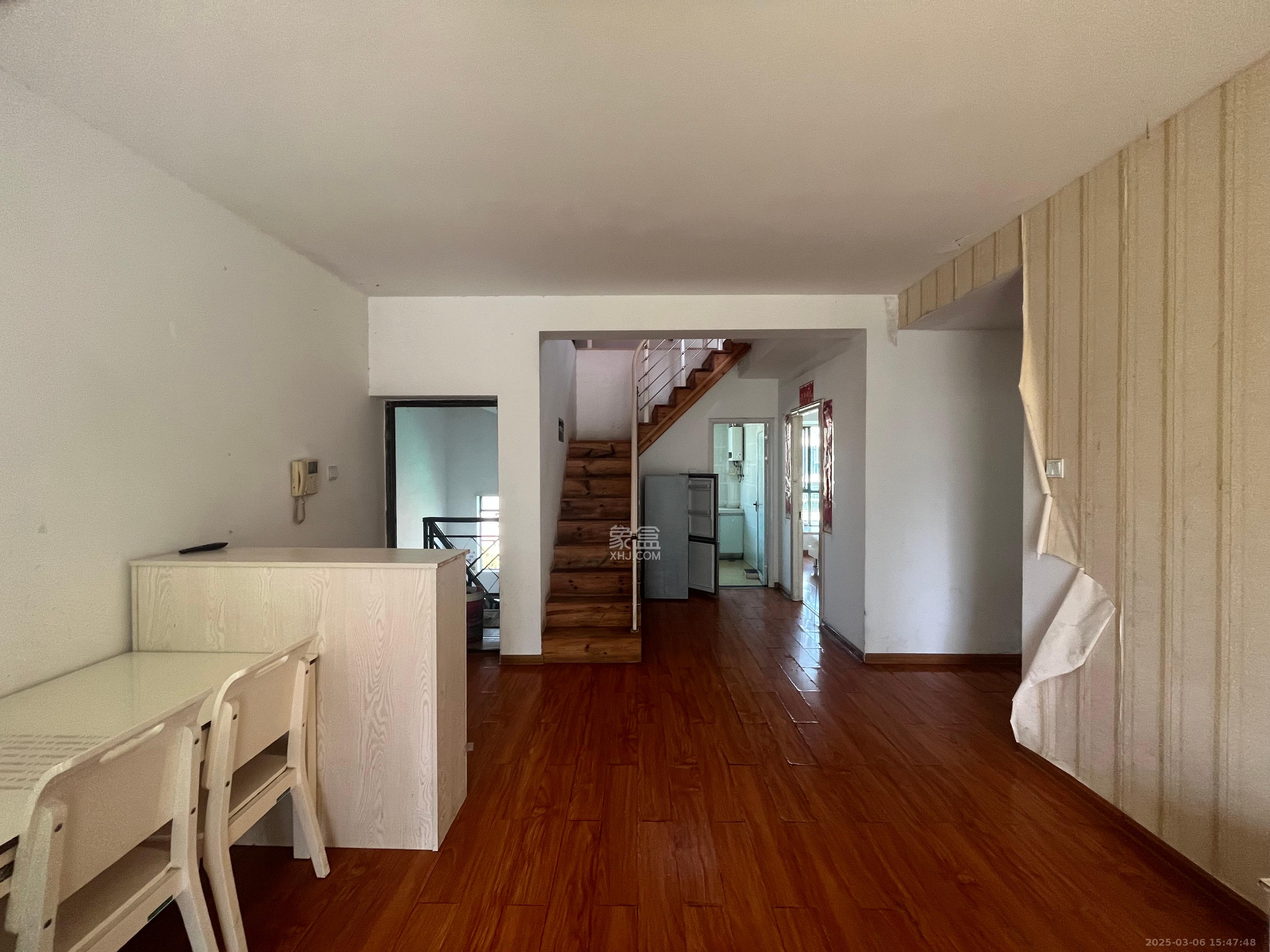 柠檬丽都 3室2厅1卫 1600.0元/月 柠檬丽都 3室2厅1卫 1600.0元/月室内图