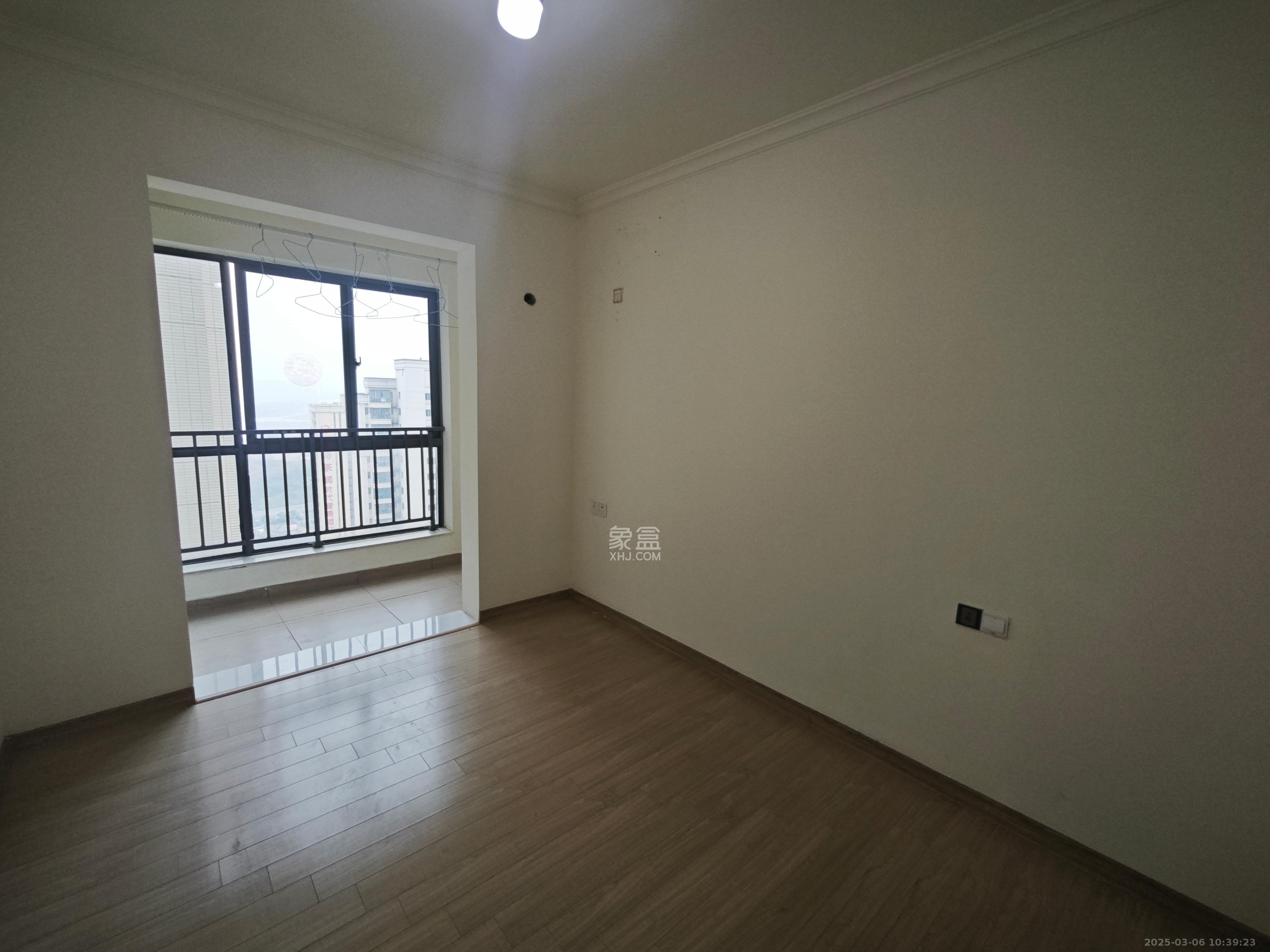 碧桂园南城首府(东宸林海) 4室2厅2卫 2500.0元/月 碧桂园南城首府(东宸林海) 4室2厅2卫 2500.0元/月室内图