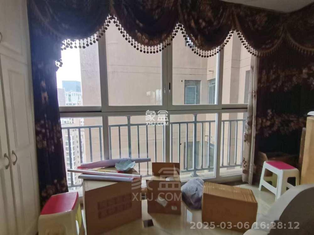 庐山春天二期曼城 4室2厅2卫 3000.0元/月 庐山春天二期曼城 4室2厅2卫 3000.0元/月室内图