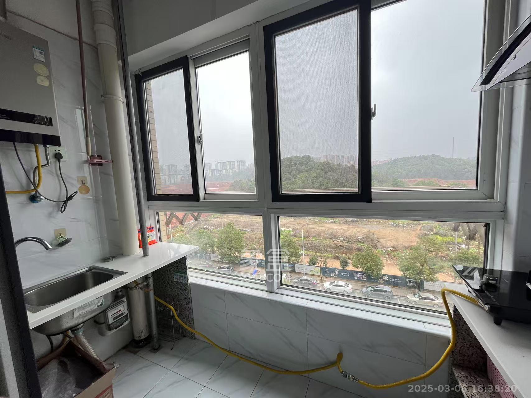 五矿紫湖香醍 1室1厅1卫 1100.0元/月 五矿紫湖香醍 1室1厅1卫 1100.0元/月室内图