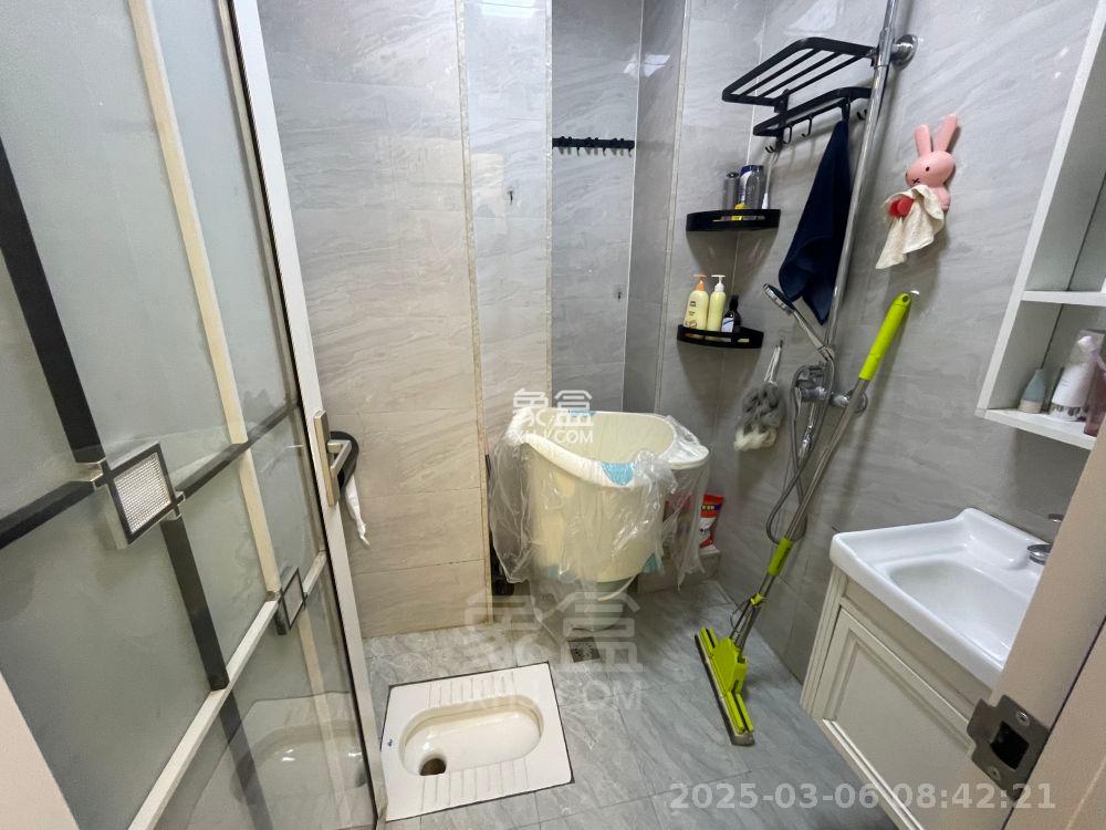 白金汉宫 1室1厅1卫 1500.0元/月 白金汉宫 1室1厅1卫 1500.0元/月室内图