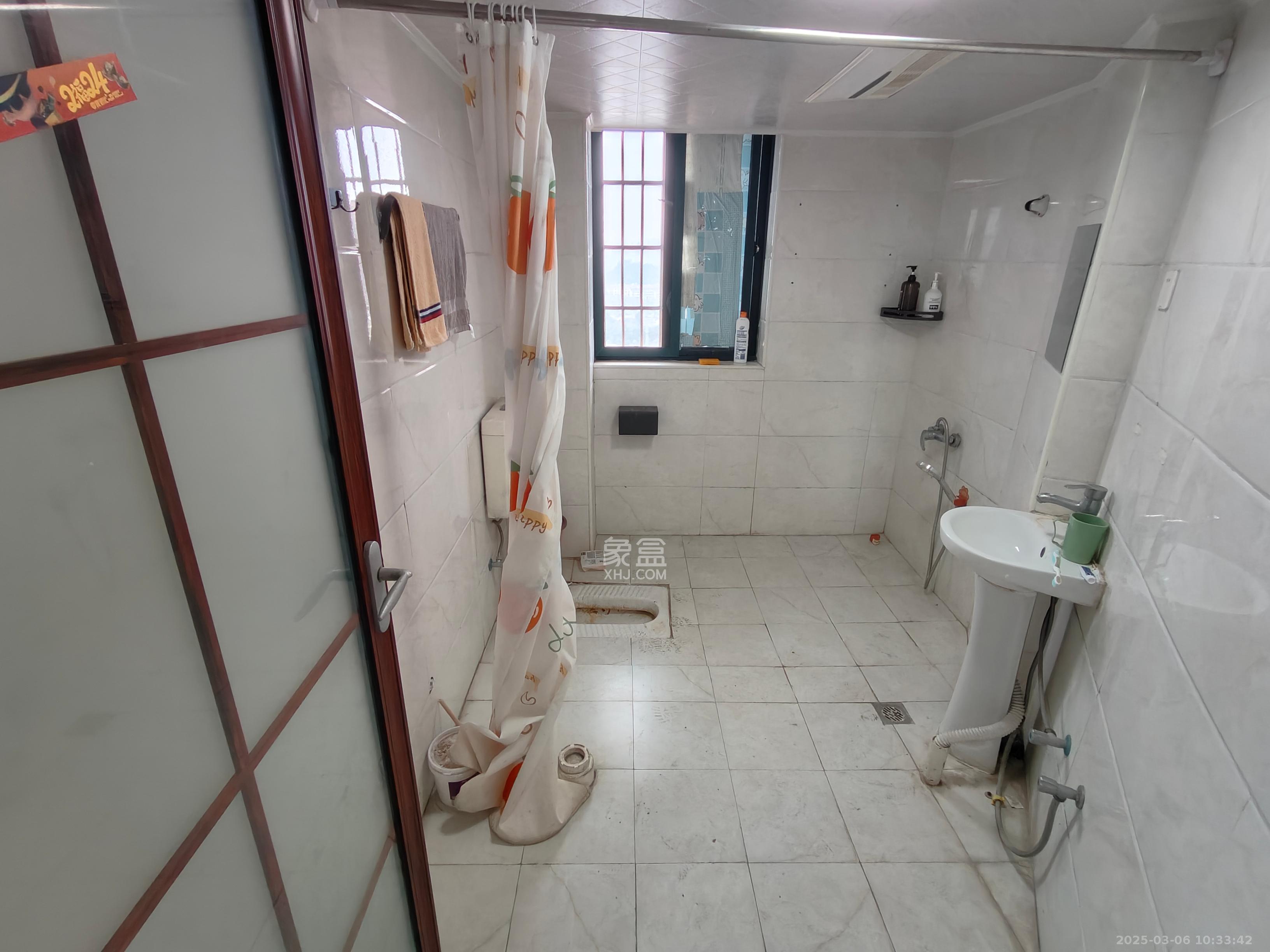 诚兴园 3室2厅1卫 2100.0元/月 诚兴园 3室2厅1卫 2100.0元/月室内图