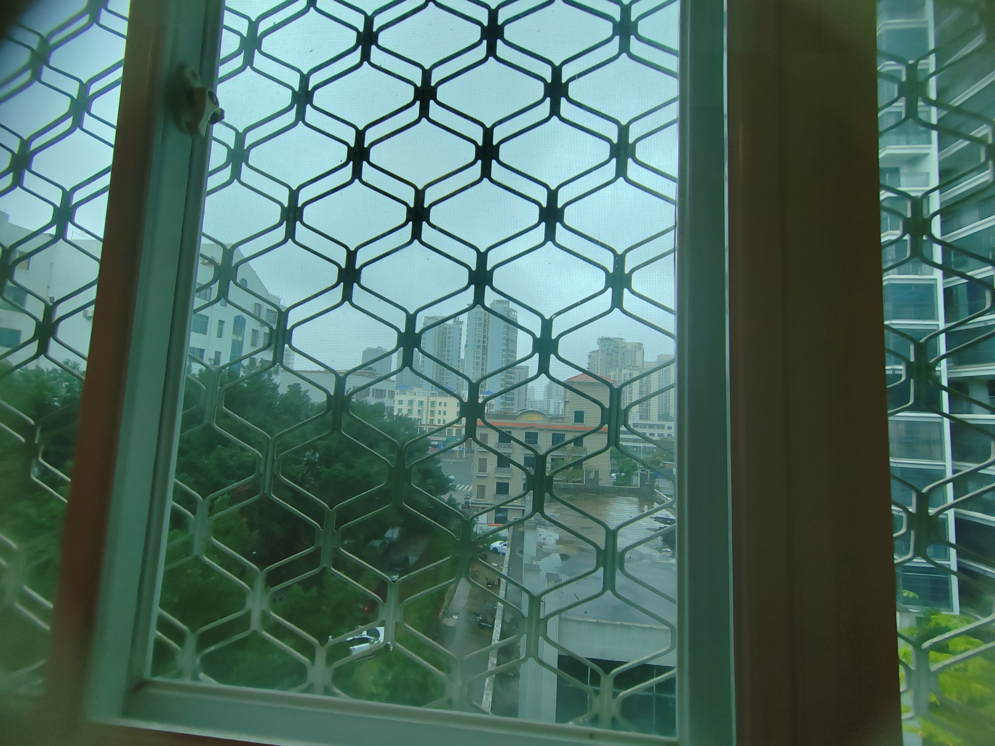 顺发新村 4室2厅2卫 3500.0元/月 顺发新村 4室2厅2卫 3500.0元/月室内图