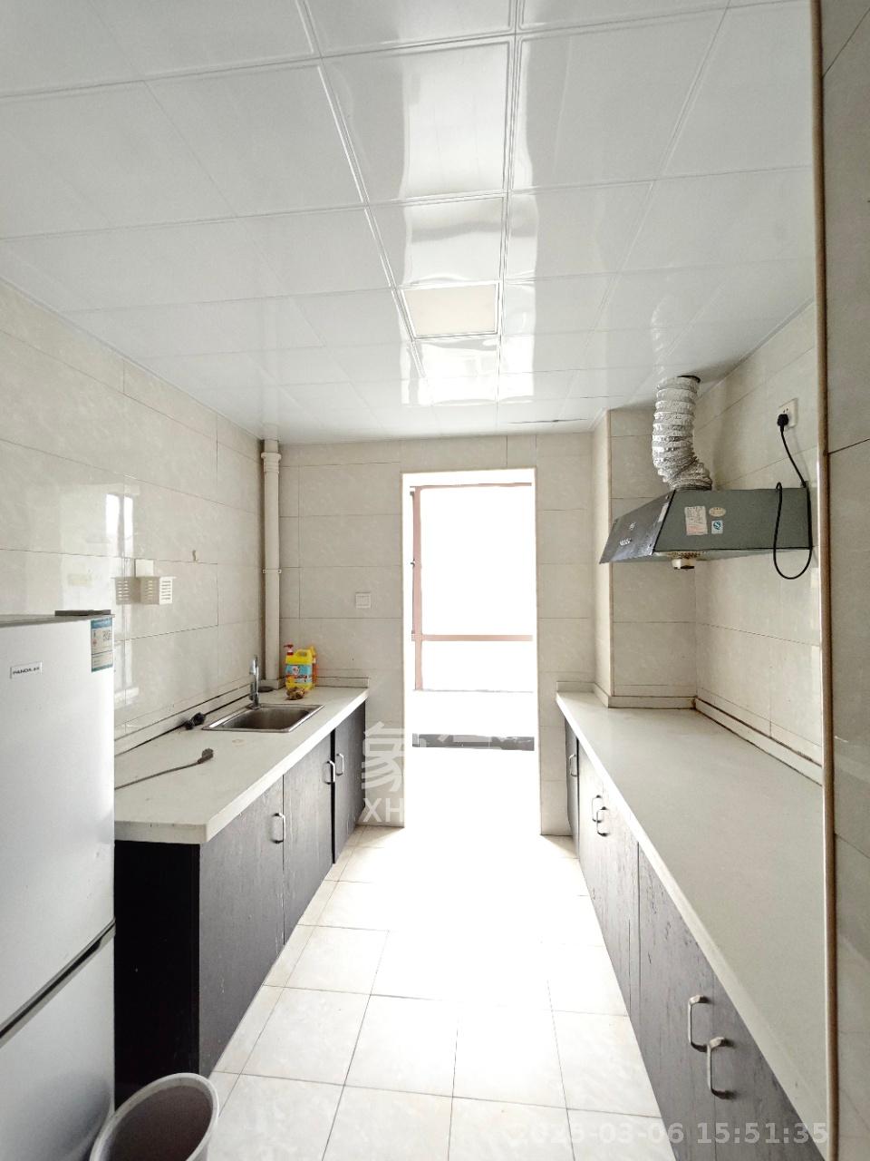 山语城二期  3室2厅1卫    1500.0元/月 山语城二期  3室2厅1卫    1500.0元/月室内图