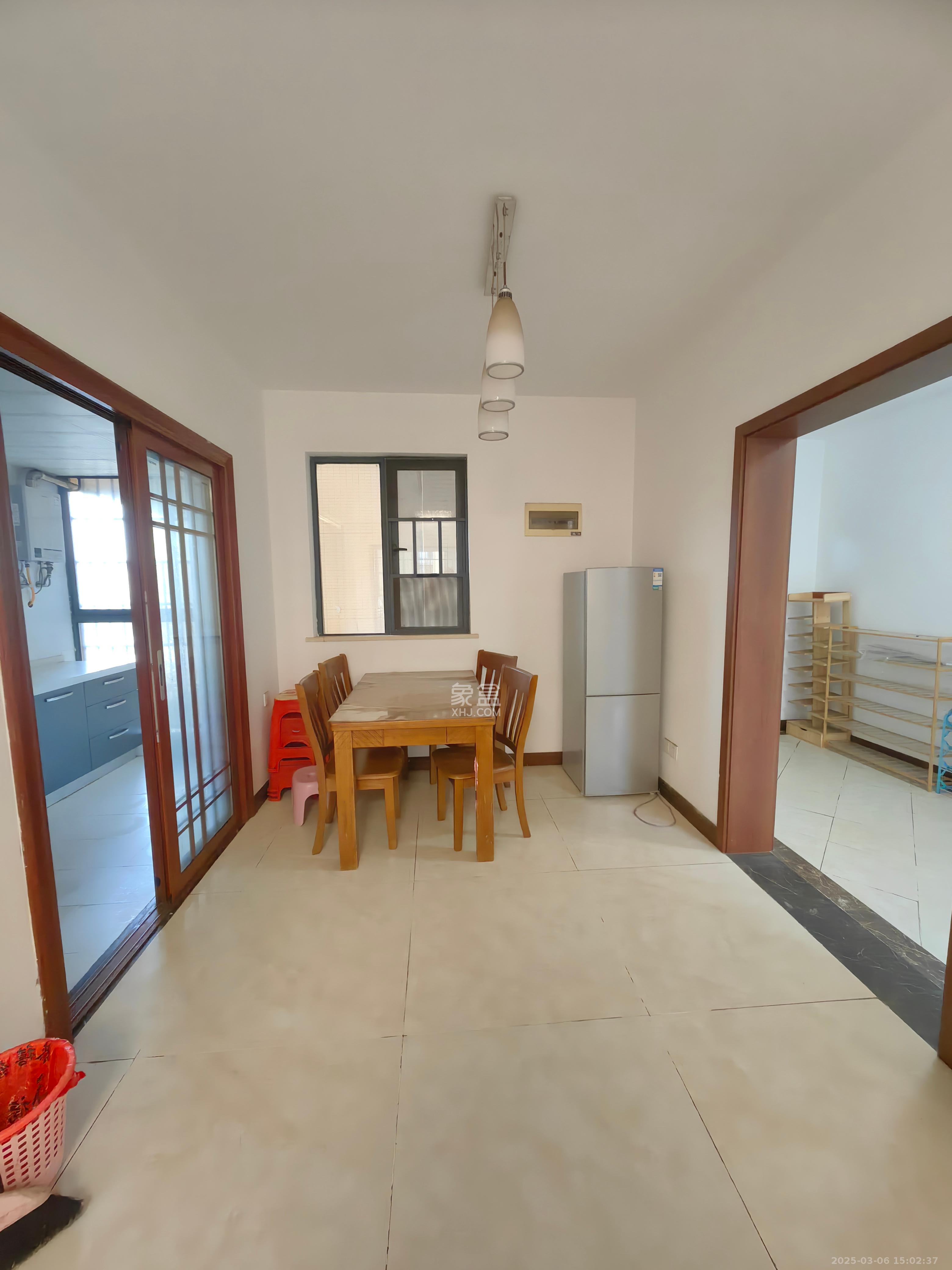 中建芙蓉嘉苑 3室2厅2卫 2200.0元/月 中建芙蓉嘉苑 3室2厅2卫 2200.0元/月室内图