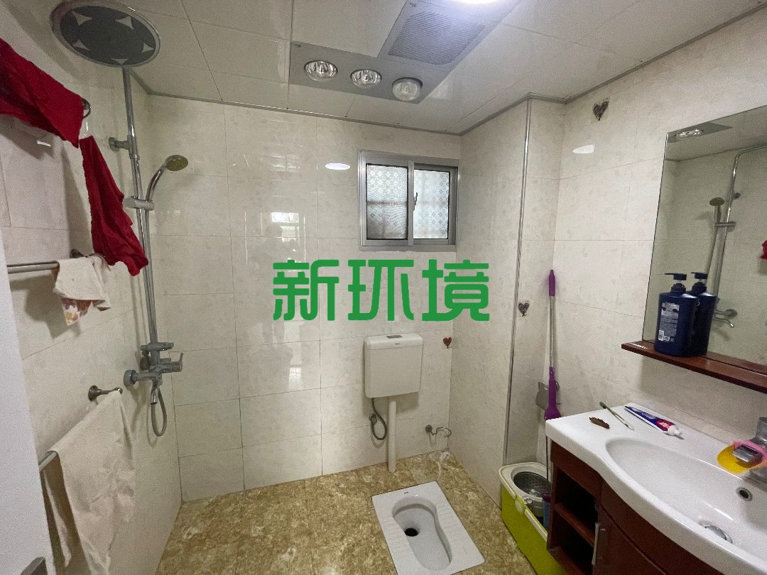 汇景名都  3室2厅2卫   52.00万客厅
