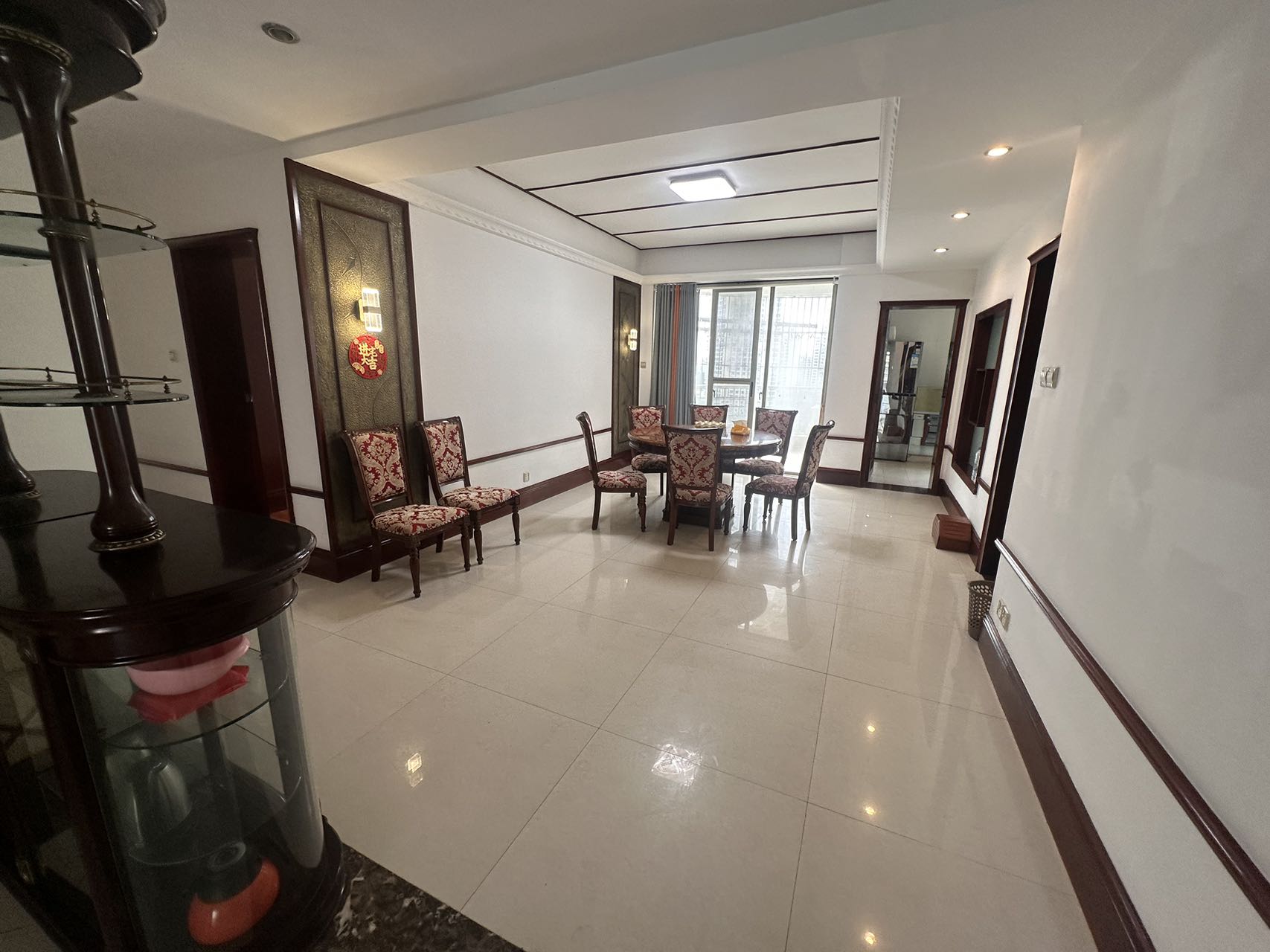 海岸壹号  4室2厅2卫    6800.0元/月 海岸壹号  4室2厅2卫    6800.0元/月