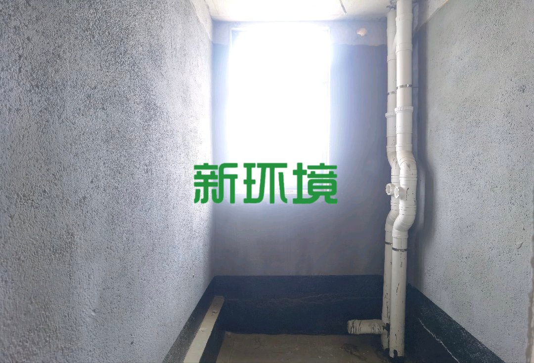 中建凤栖台  4室2厅2卫   58.00万客厅