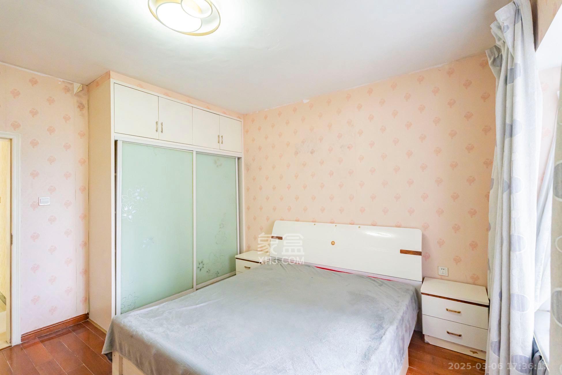 月湖兰庭  2室2厅1卫   2500.00元/月室内图