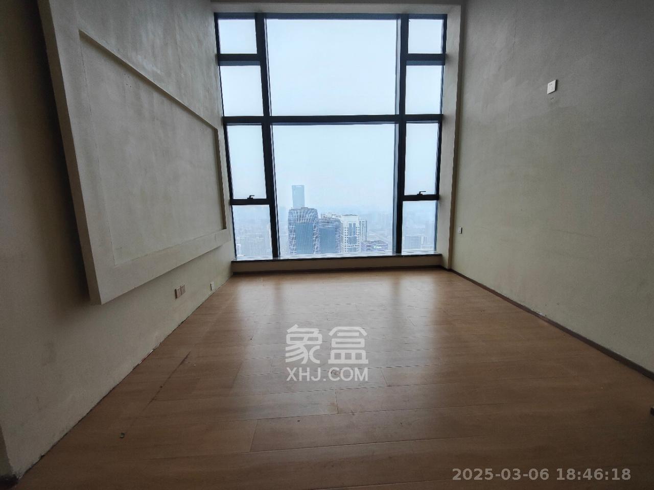 华远华时代   90.0㎡     5500.00元/月室内图