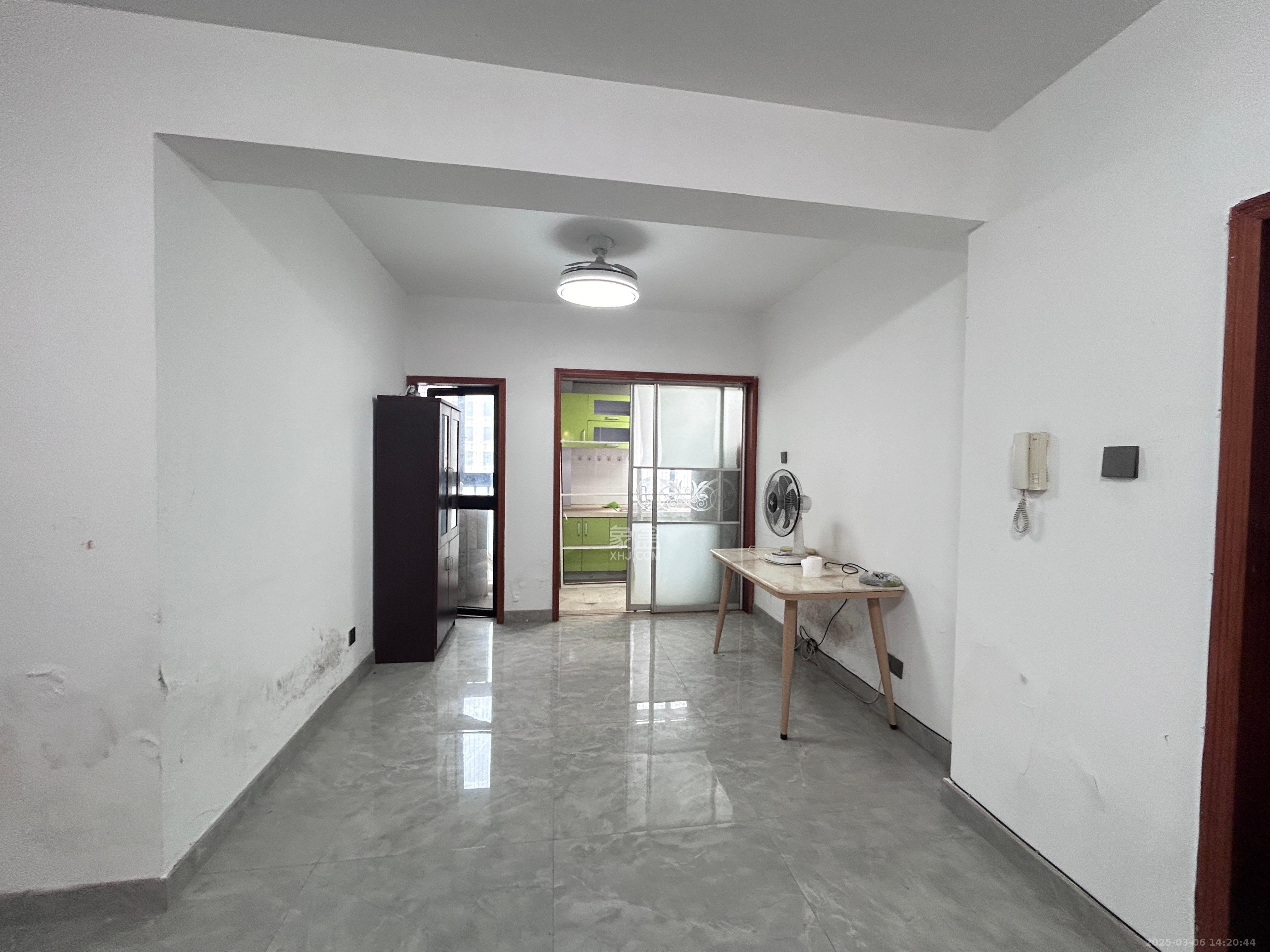 三江花中城 3室2厅2卫 3600.0元/月 三江花中城 3室2厅2卫 3600.0元/月室内图