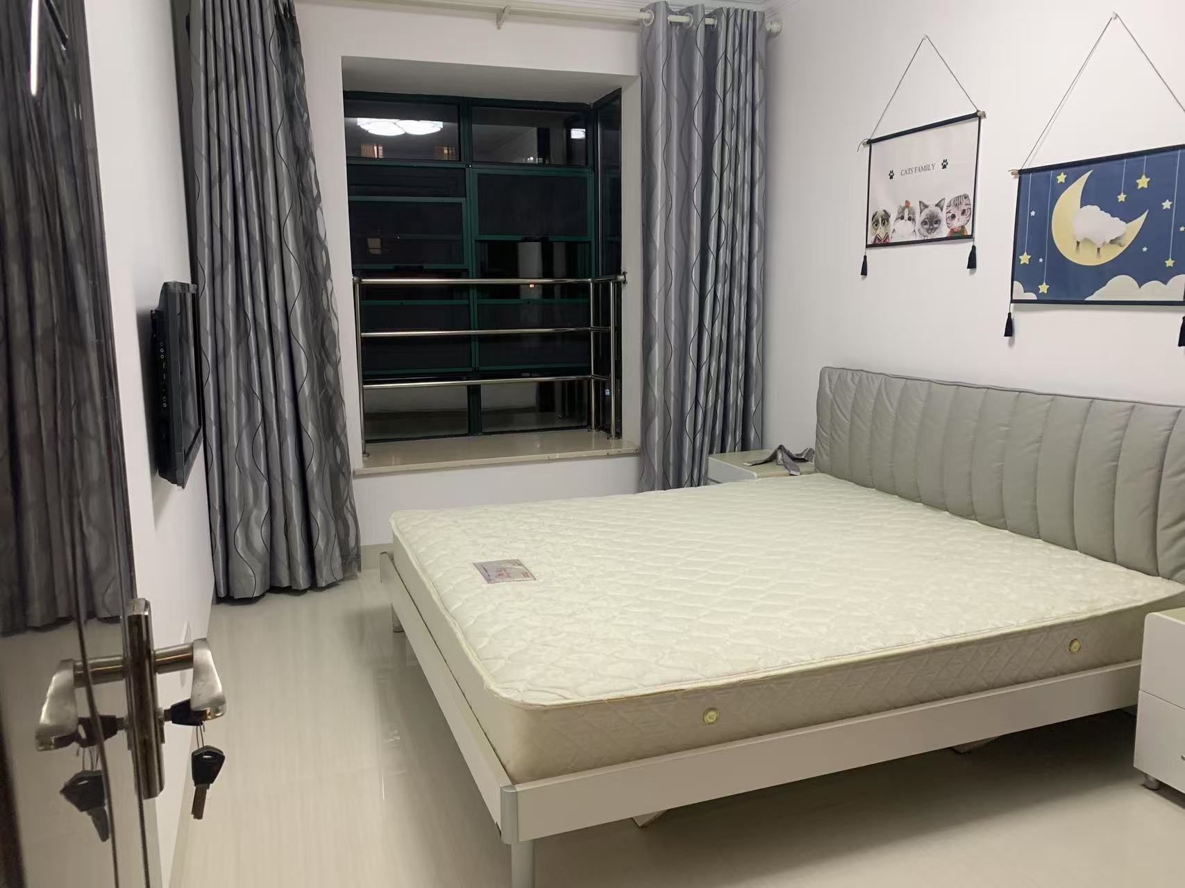 海阔天空-国瑞城一期(名仕苑) 2室2厅1卫 180.0万 海阔天空-国瑞城一期(名仕苑) 2室2厅1卫 180.0万客厅