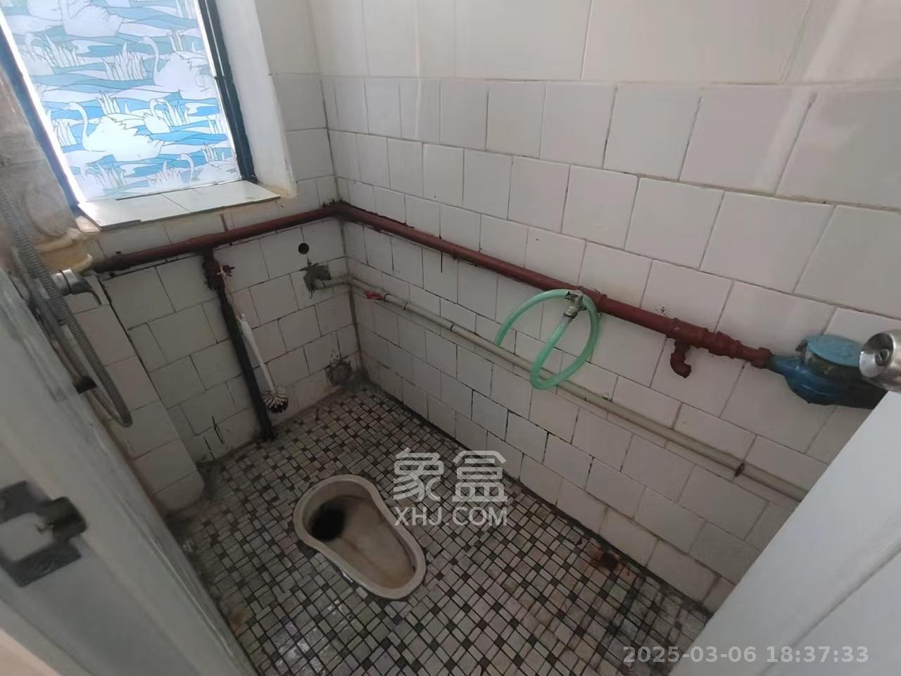 下碧湘街小区 2室1厅1卫 1500.0元/月 下碧湘街小区 2室1厅1卫 1500.0元/月室内图