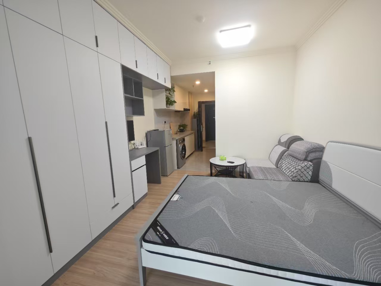 碧桂园壹中心 1室1厅1卫 900.0元/月 碧桂园壹中心 1室1厅1卫 900.0元/月室内图