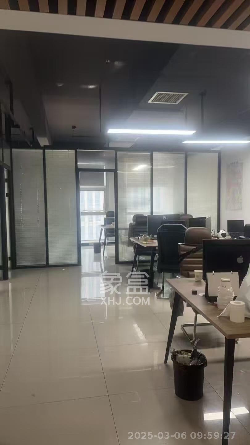 宇成朝阳广场  2室1厅1卫   5200.00元/月