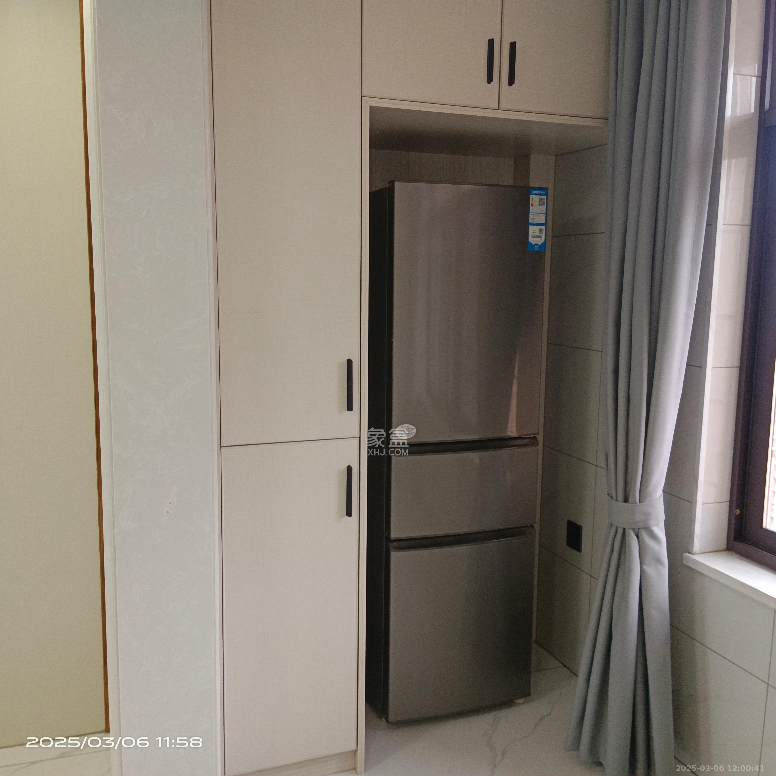 东合新苑  3室2厅1卫   2800.00元/月室内图