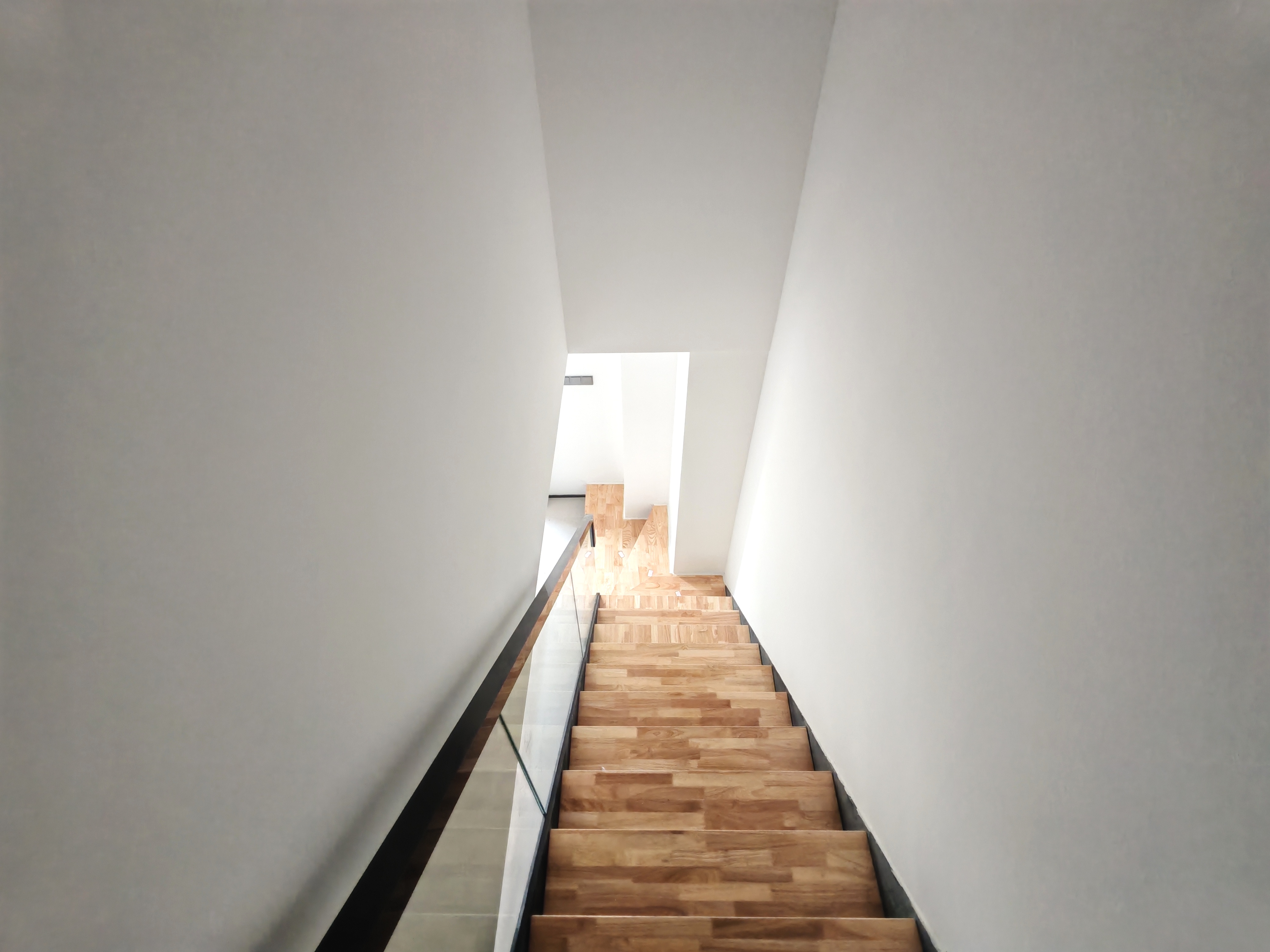 海航豪庭南苑 1室1厅2卫 69.0万 海航豪庭南苑 1室1厅2卫 69.0万客厅