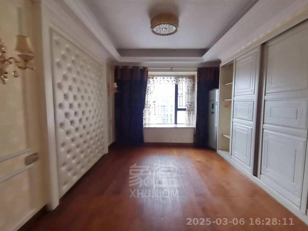 庐山春天二期曼城 4室2厅2卫 3000.0元/月 庐山春天二期曼城 4室2厅2卫 3000.0元/月室内图