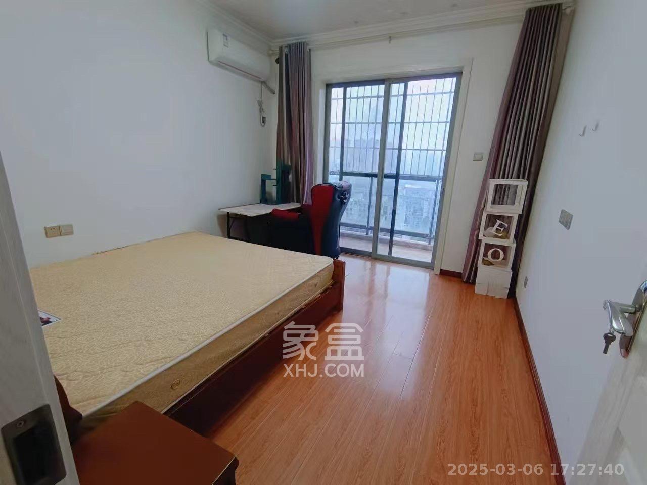 阳光100二期  2室1厅1卫   1900.00元/月室内图