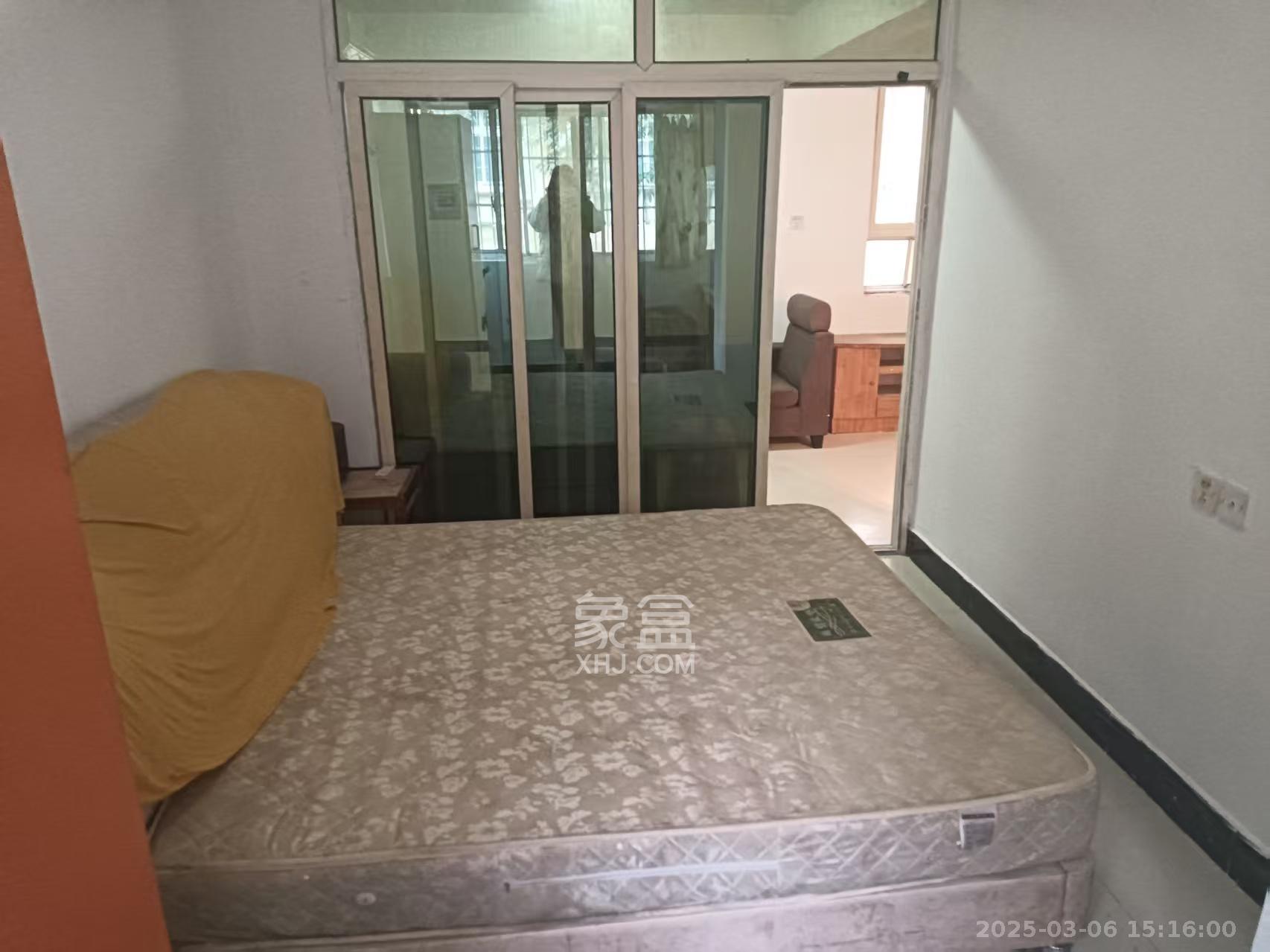 御景龙城 1室1厅1卫 900.0元/月 御景龙城 1室1厅1卫 900.0元/月室内图