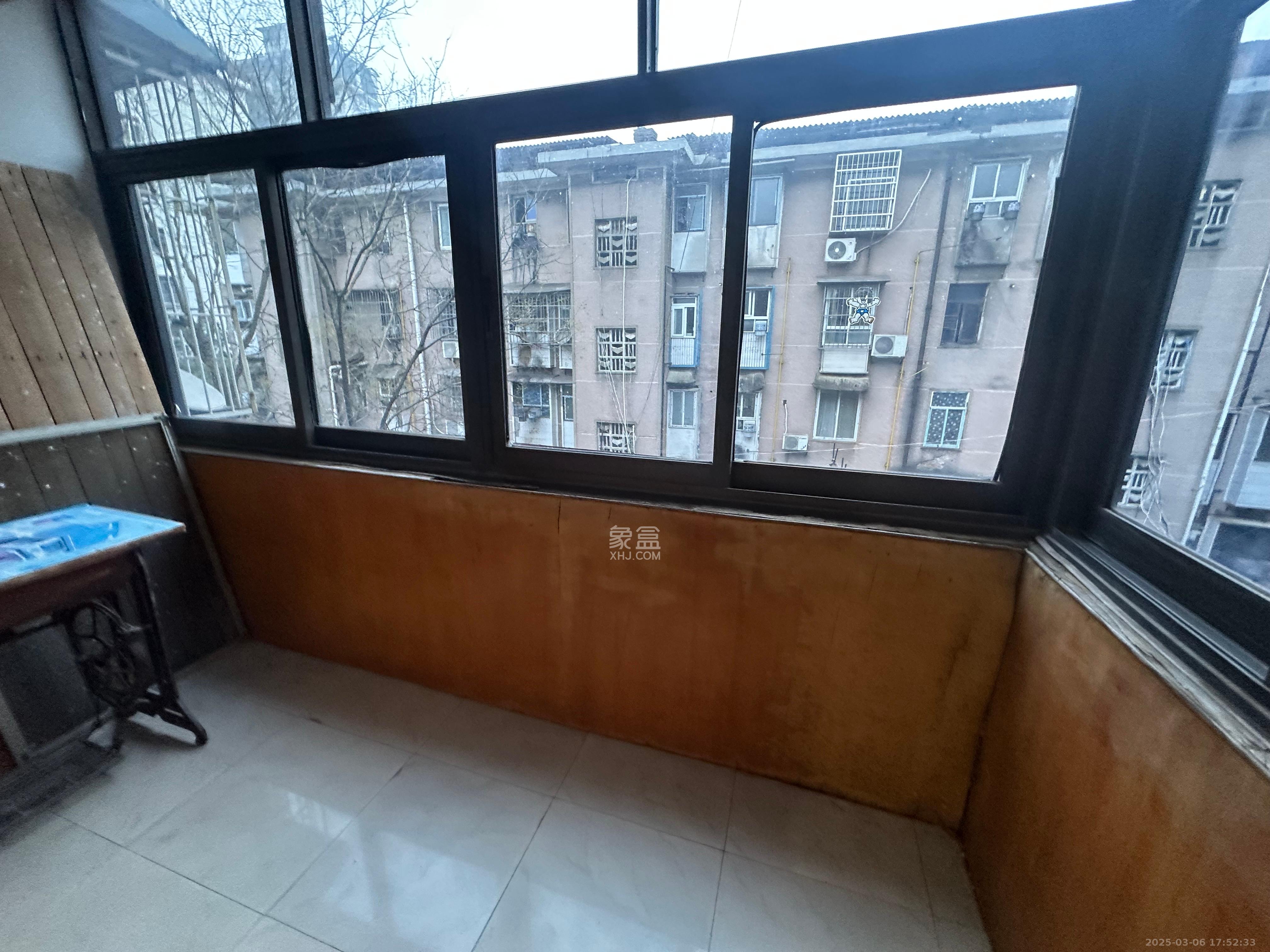 荷叶塘社区（雨花区）  2室1厅1卫   1300.00元/月室内图