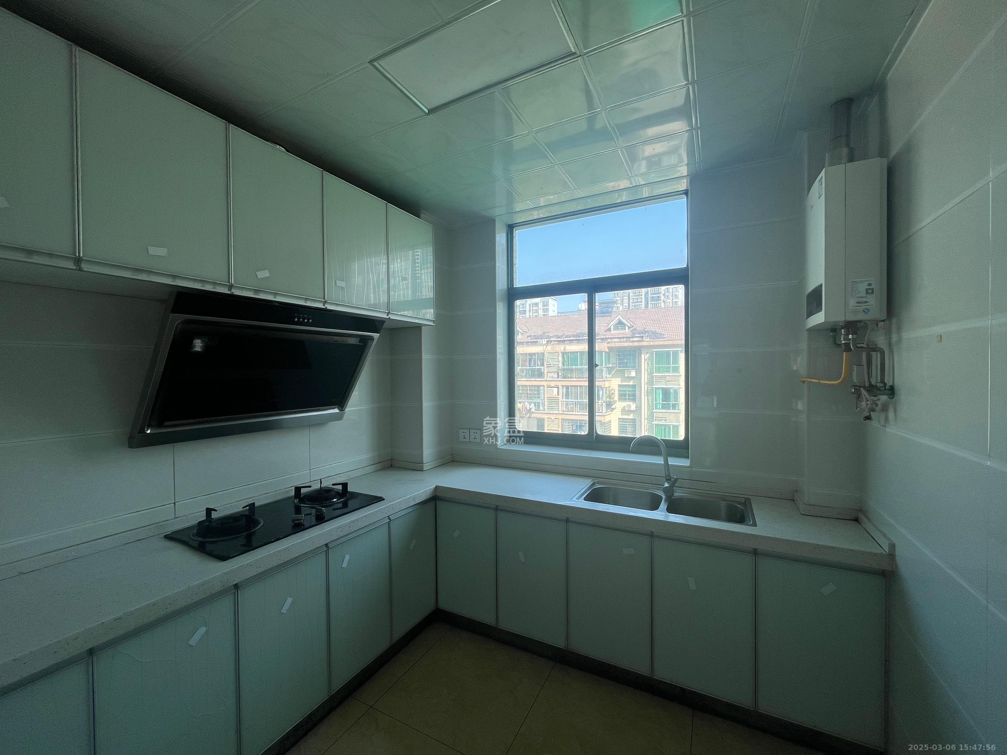 柠檬丽都 3室2厅1卫 1600.0元/月 柠檬丽都 3室2厅1卫 1600.0元/月室内图