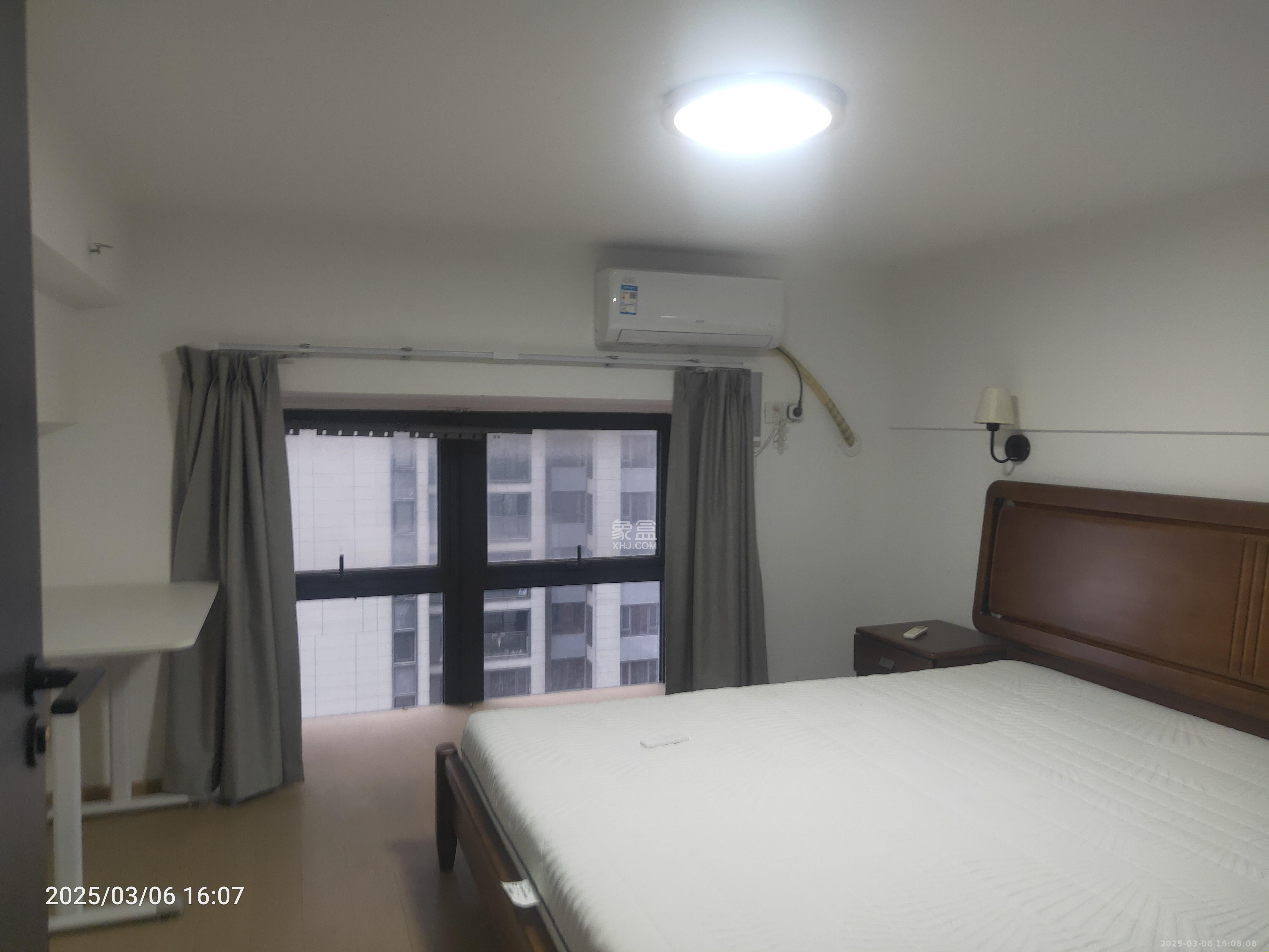 龙湖新壹城  1室1厅1卫   2300.00元/月室内图