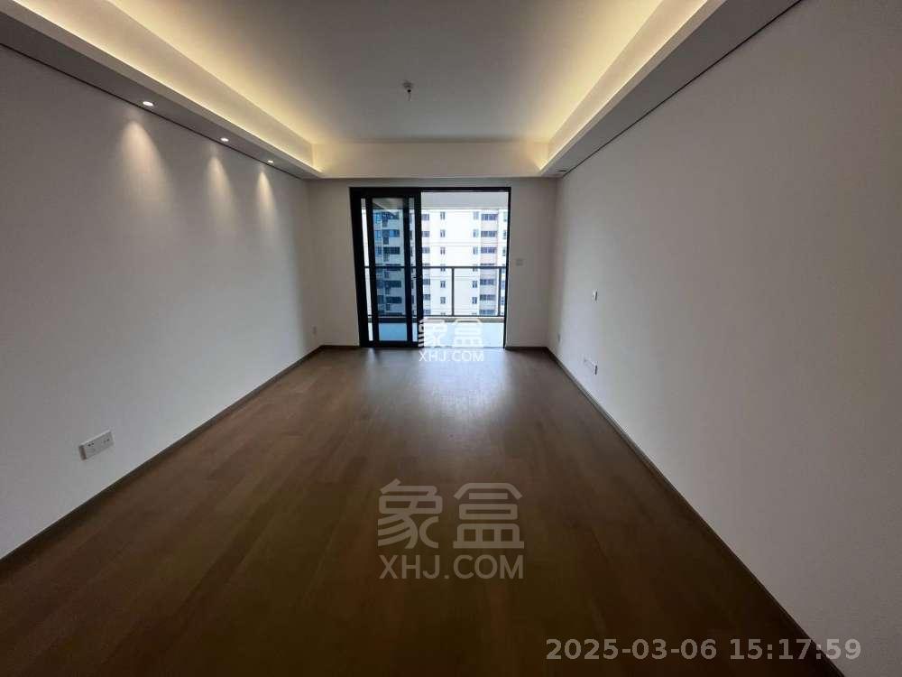 晋合湘水湾六期 3室2厅2卫 2700.0元/月 晋合湘水湾六期 3室2厅2卫 2700.0元/月室内图