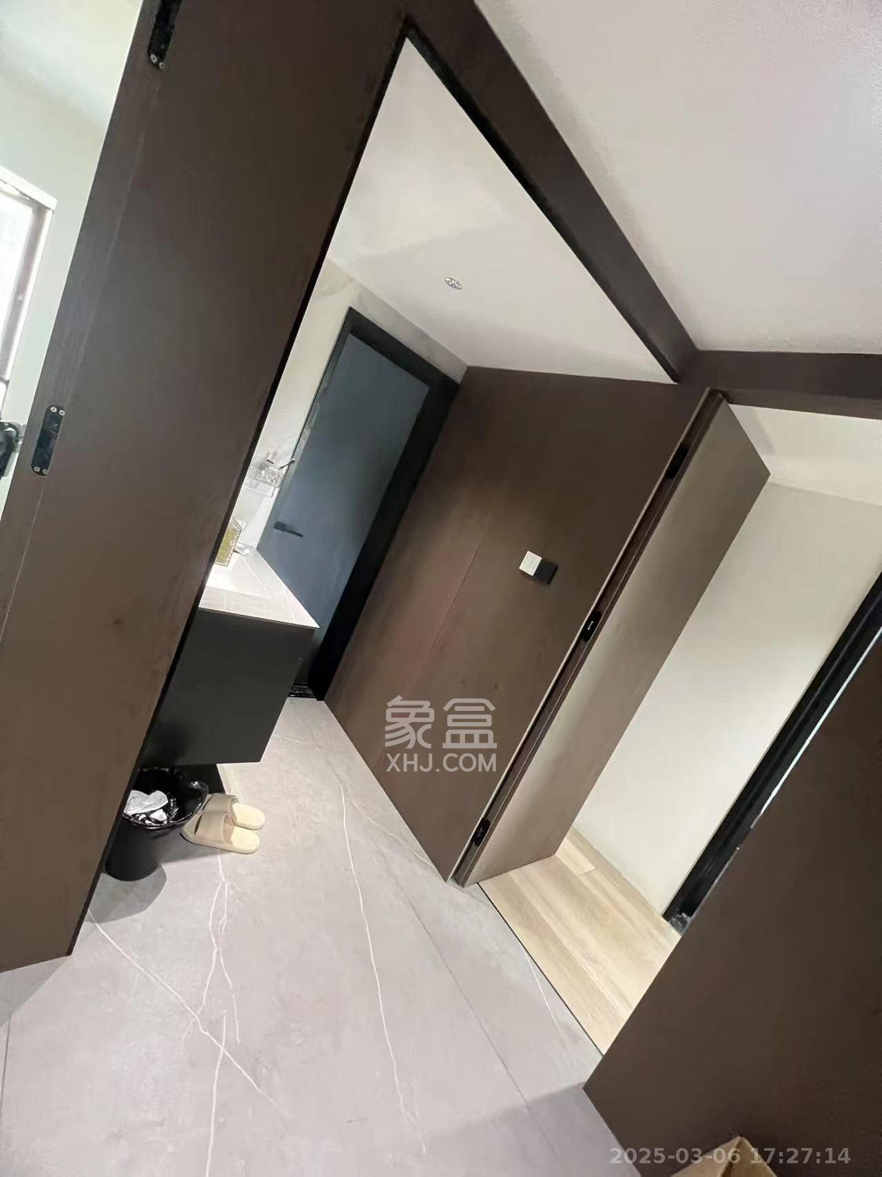 华润翡翠府  4室2厅2卫   7777.00元/月室内图