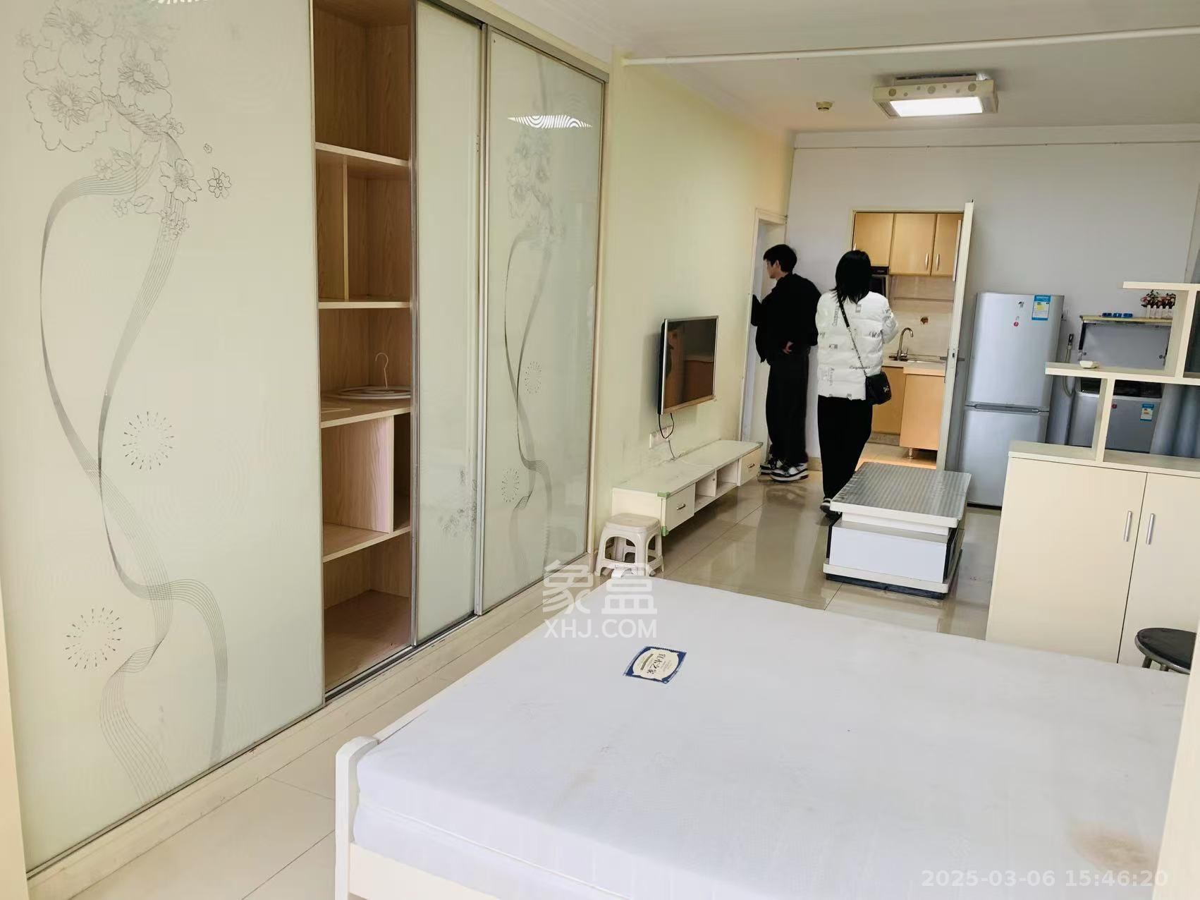 少帅府  1室1厅1卫    2350.0元/月户型图