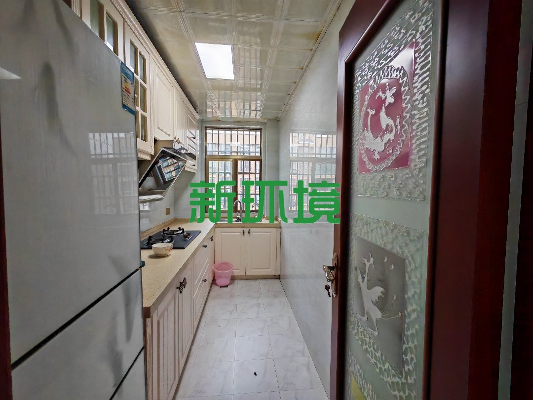 西溪美景  3室2厅2卫   61.00万客厅