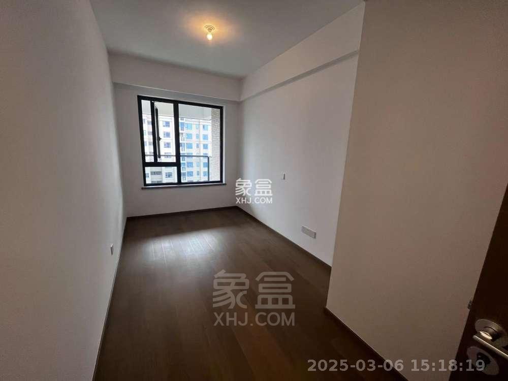 晋合湘水湾六期 3室2厅2卫 2700.0元/月 晋合湘水湾六期 3室2厅2卫 2700.0元/月室内图