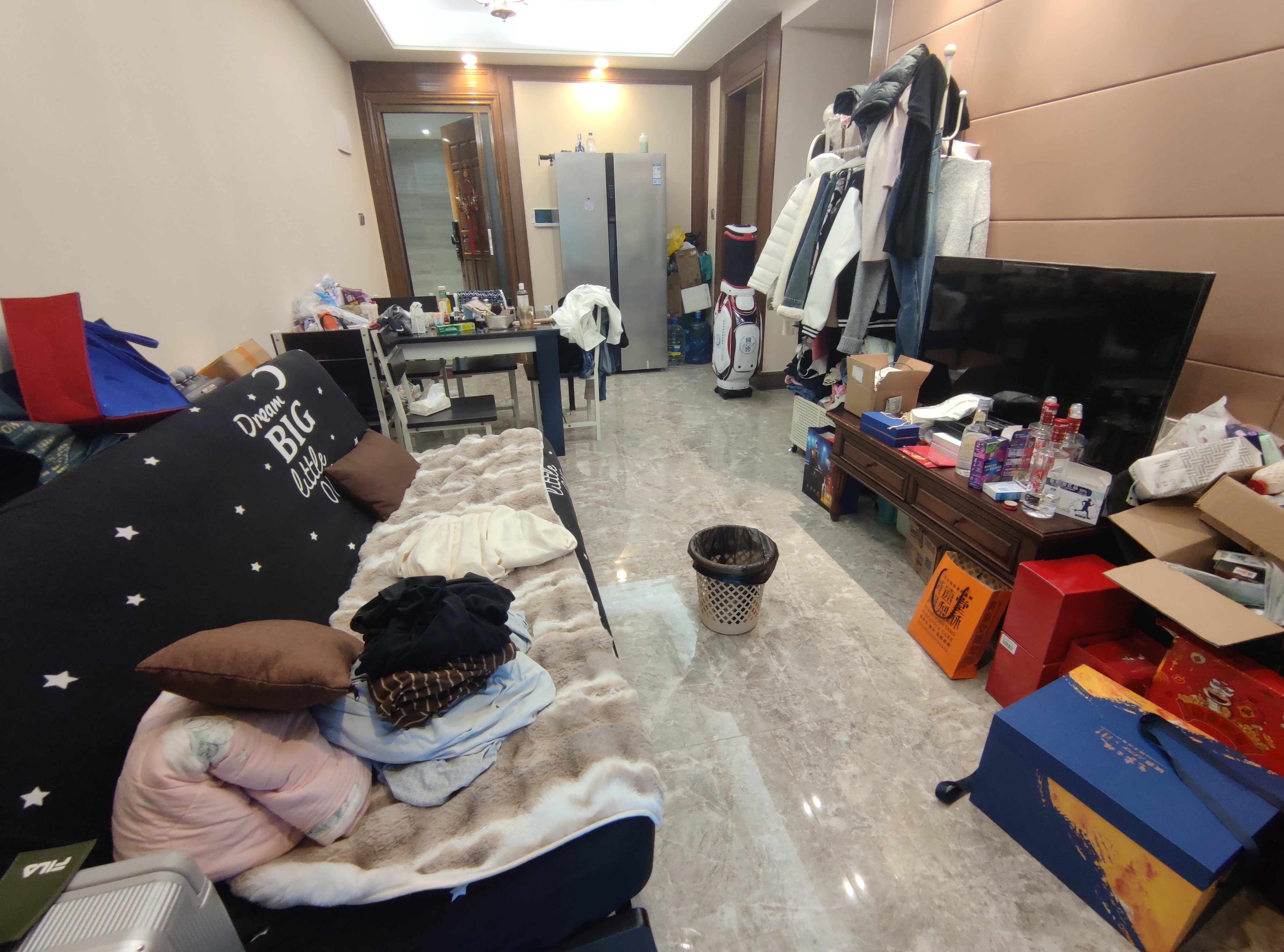 恒大美丽沙天玺湾  1室1厅1卫   2350.00元/月室内图