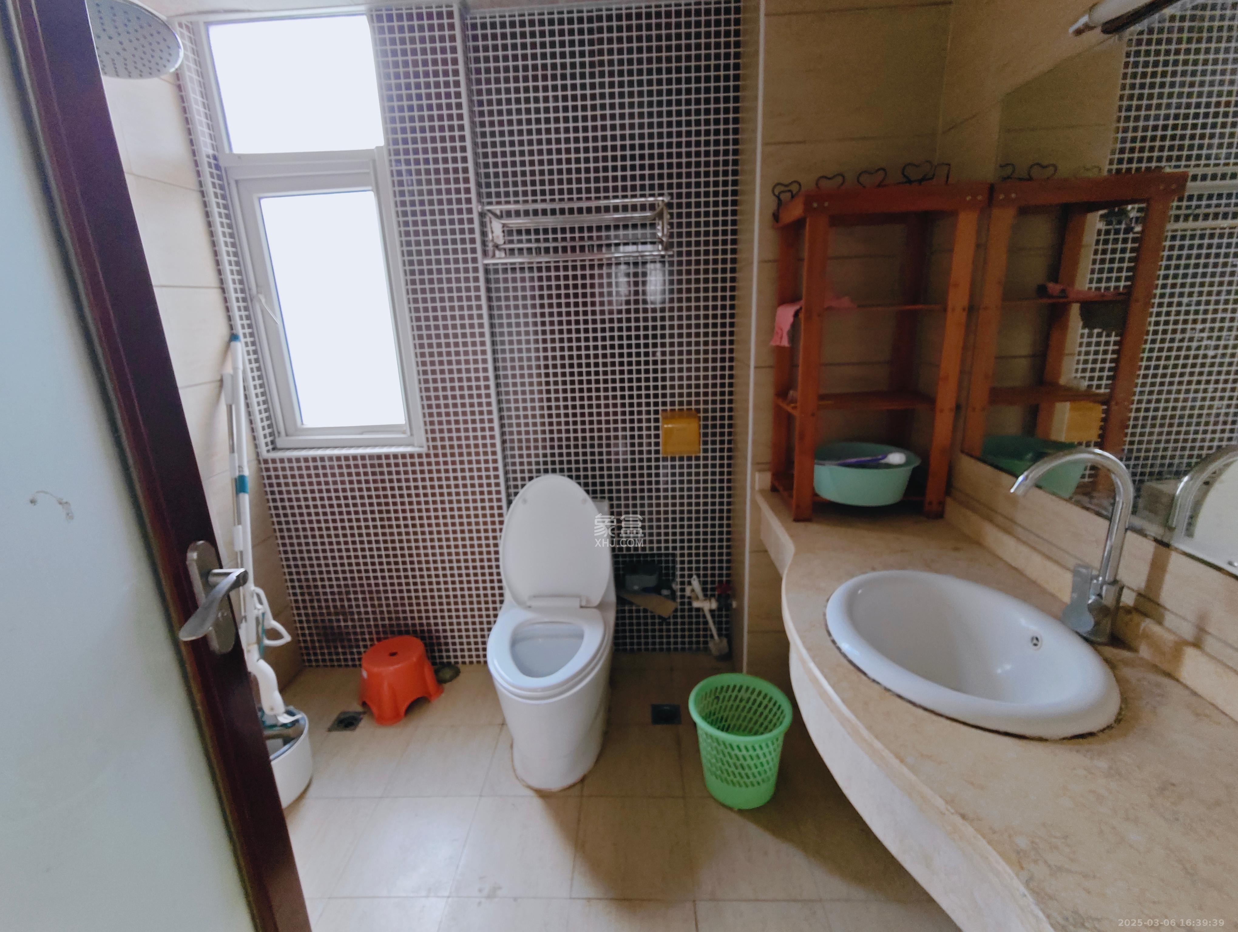 上河国际C区  3室2厅2卫    3200.0元/月室内图