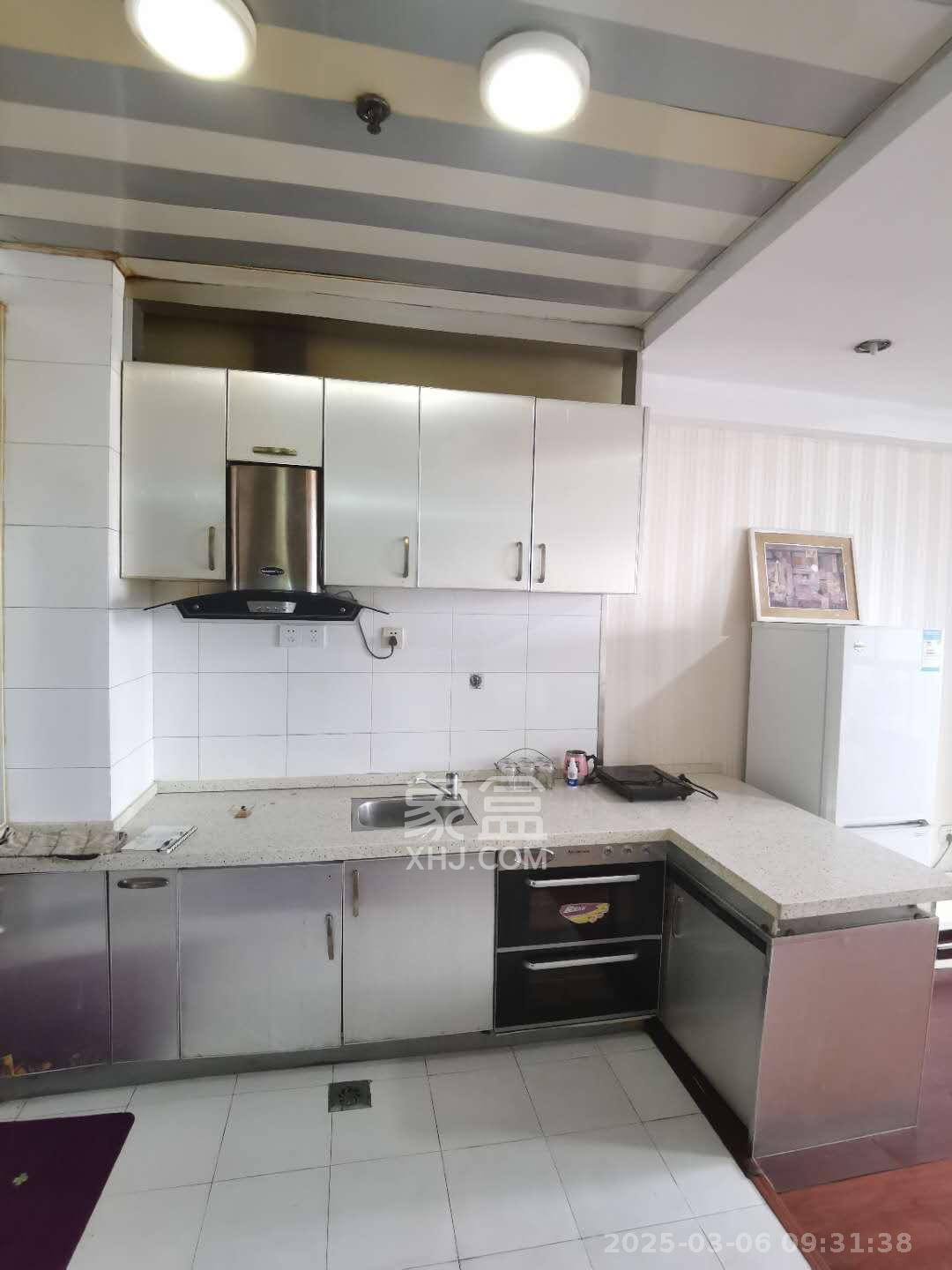 上城星座 1室1厅1卫 1700.0元/月 上城星座 1室1厅1卫 1700.0元/月室内图