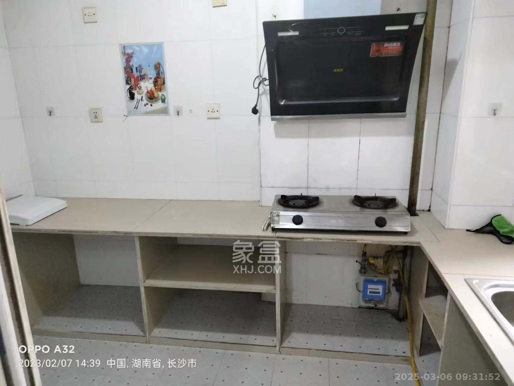 德润园  2室2厅1卫   1800.00元/月室内图