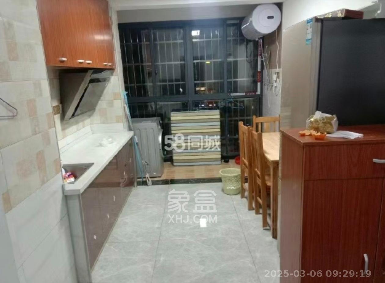 和沁园 1室1厅1卫 1550.0元/月 和沁园 1室1厅1卫 1550.0元/月室内图