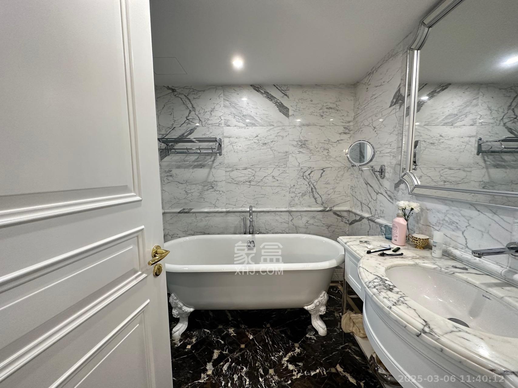 运达中央广场一、二期 4室2厅4卫 35000.0元/月 运达中央广场一、二期 4室2厅4卫 35000.0元/月室内图