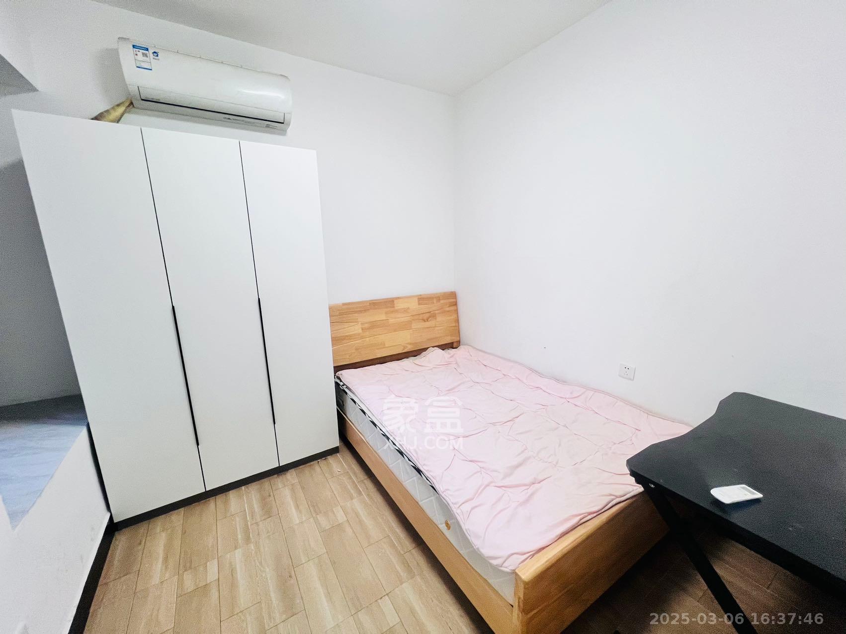 振业城三期 4室2厅2卫 3500.0元/月 振业城三期 4室2厅2卫 3500.0元/月室内图