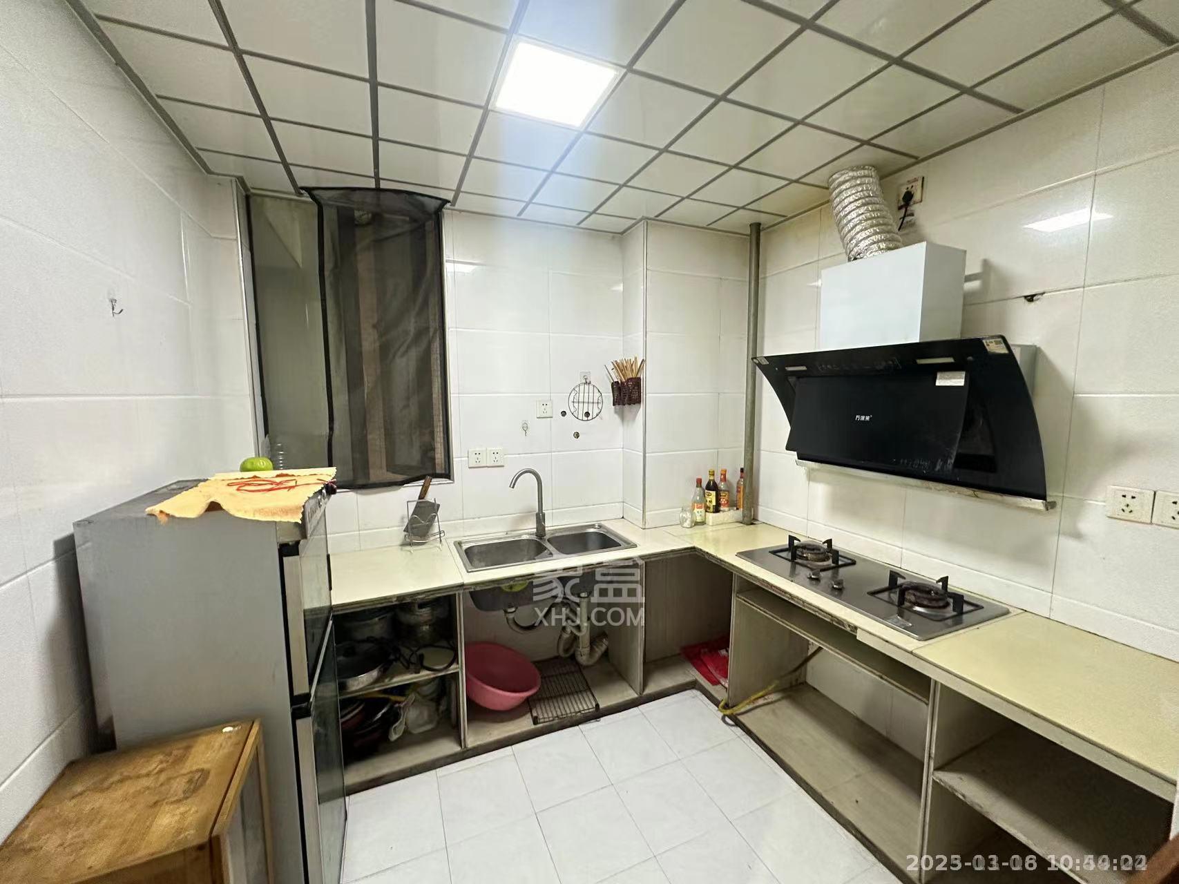 泰山公馆 2室2厅1卫 1400.0元/月 泰山公馆 2室2厅1卫 1400.0元/月室内图