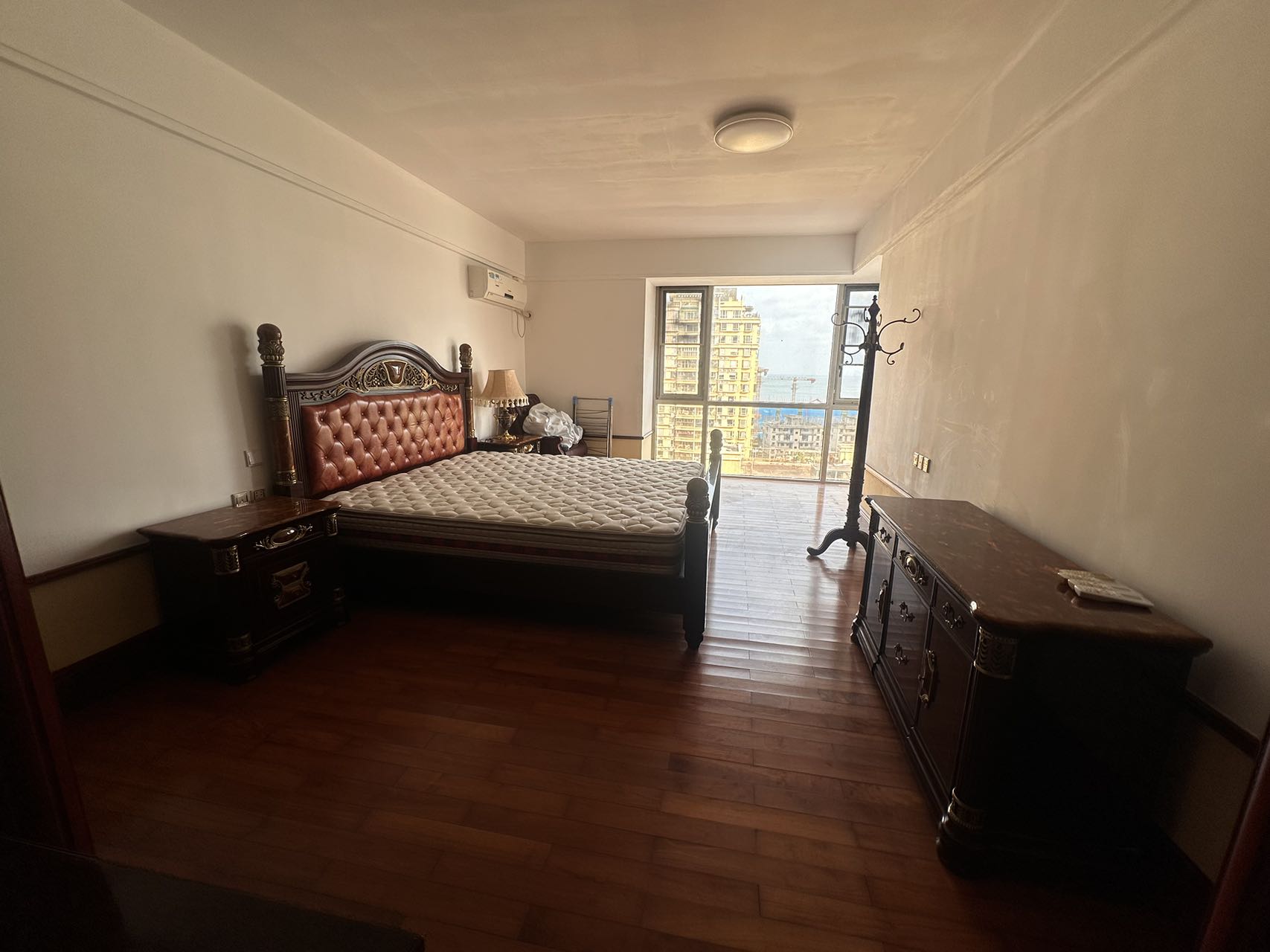 海岸壹号 4室2厅2卫 6800.0元/月 海岸壹号 4室2厅2卫 6800.0元/月室内图