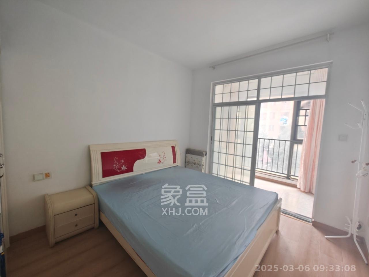 怡海星城  2室2厅1卫   1200.00元/月室内图