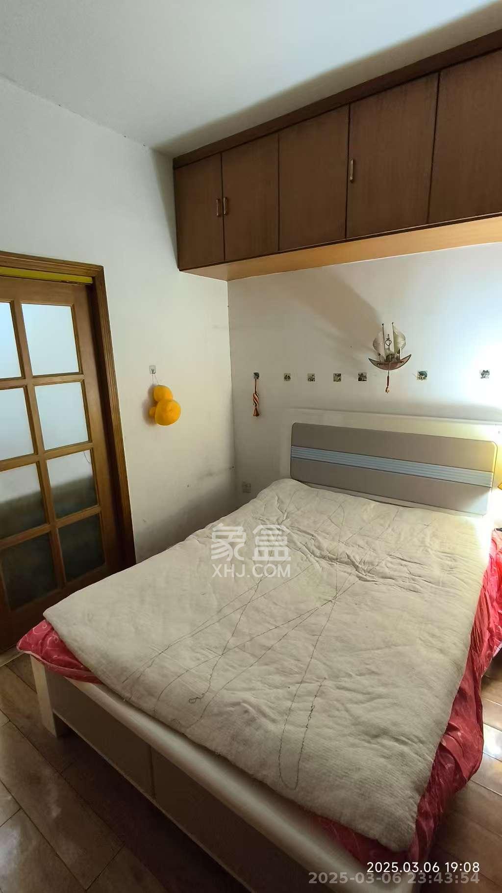 芙蓉同发  1室1厅1卫    1500.0元/月 芙蓉同发  1室1厅1卫    1500.0元/月室内图