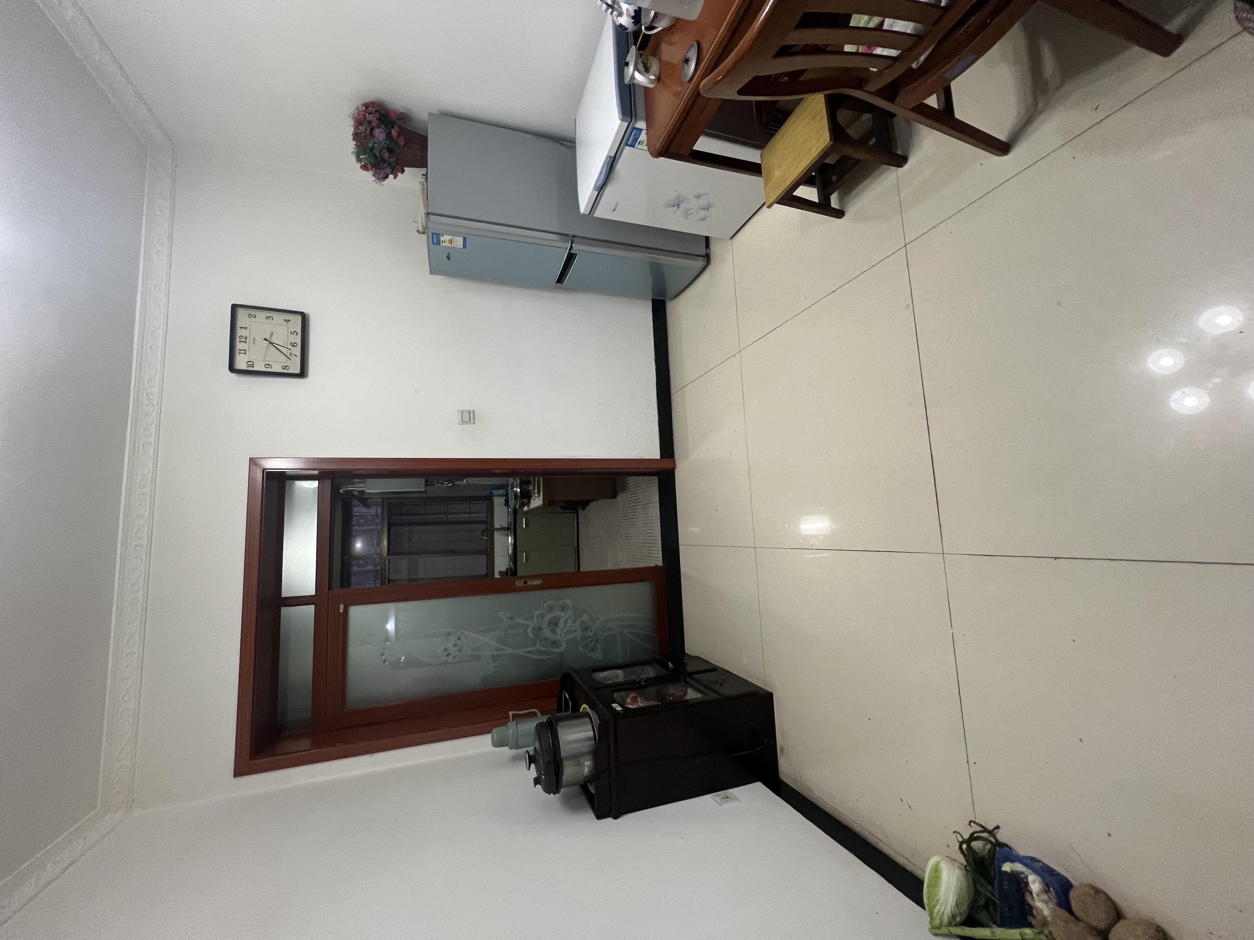 娄底市政公司(钻石街) 1室0厅0卫 69.8万 娄底市政公司(钻石街) 1室0厅0卫 69.8万客厅