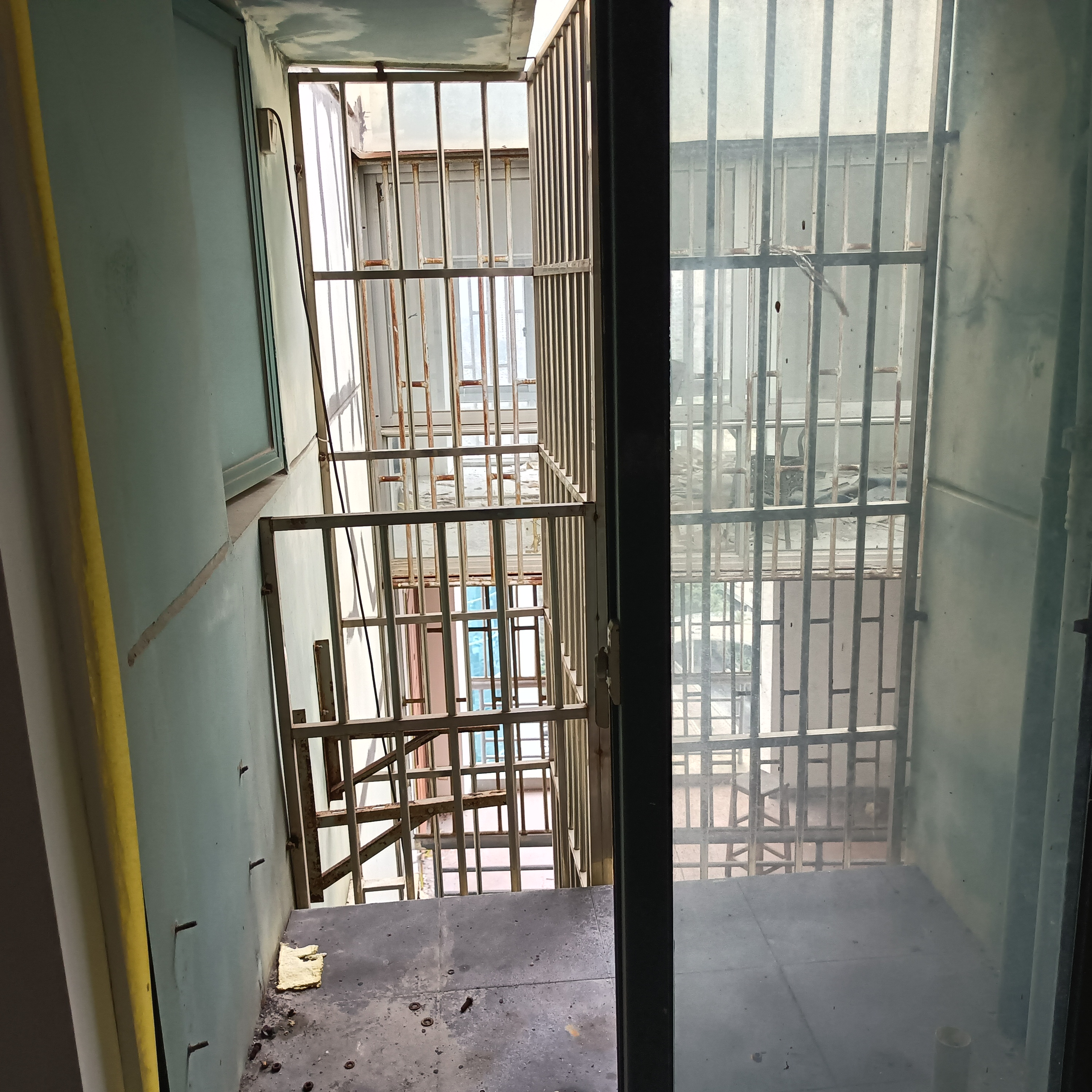 申鑫国际广场 6室2厅2卫 238.0万 申鑫国际广场 6室2厅2卫 238.0万室内图