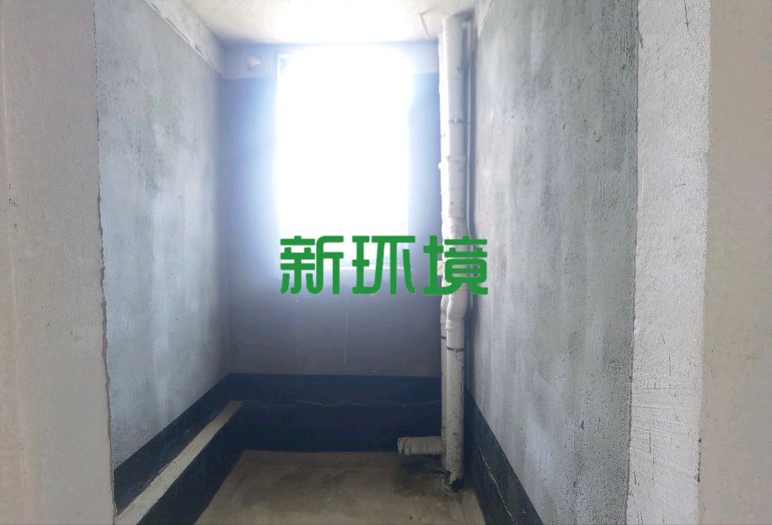 中建凤栖台  4室2厅2卫   58.00万客厅
