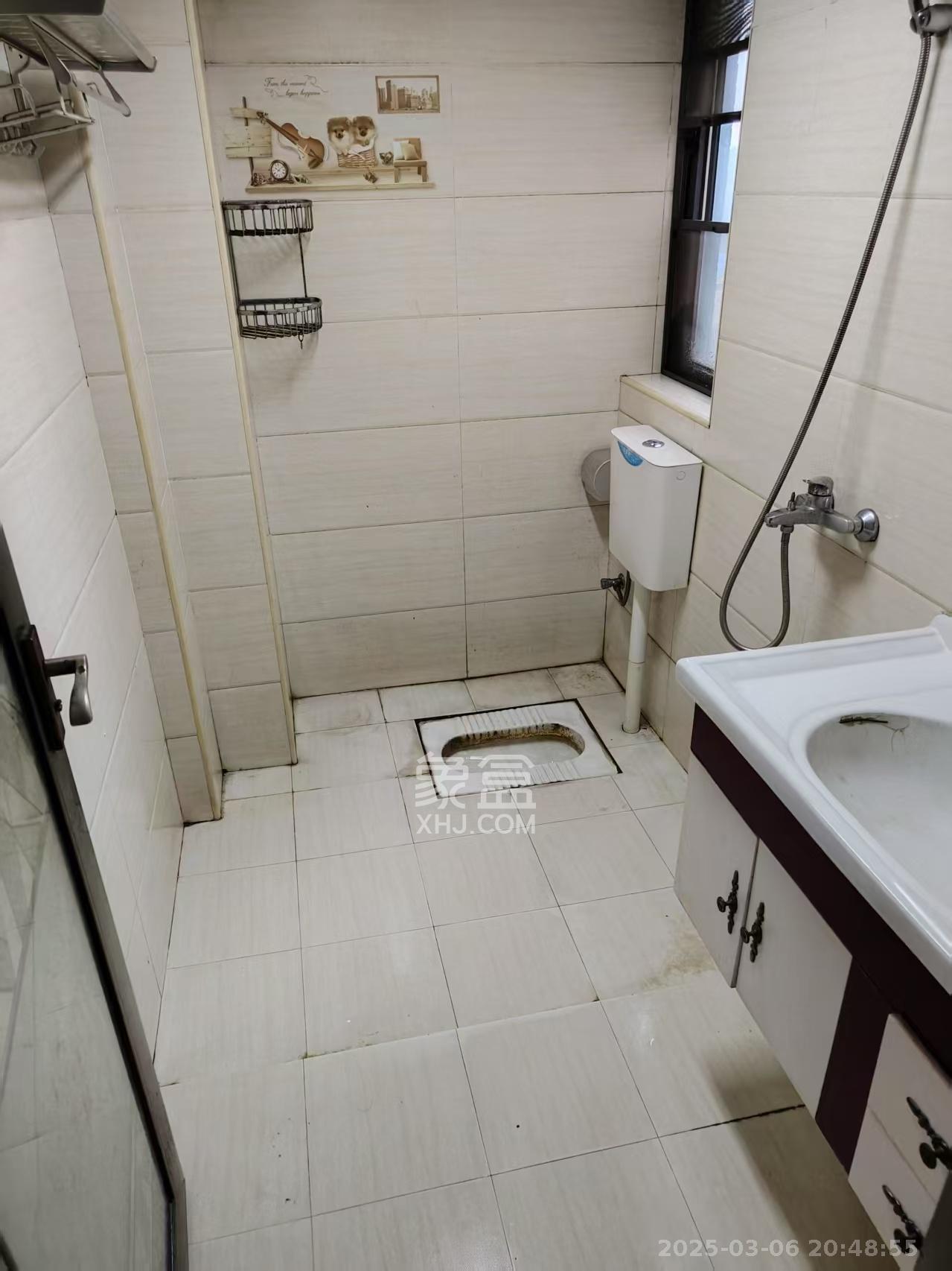 东业上城嘉苑(晟悦国际)  3室2厅1卫    2200.0元/月 东业上城嘉苑(晟悦国际)  3室2厅1卫    2200.0元/月室内图1