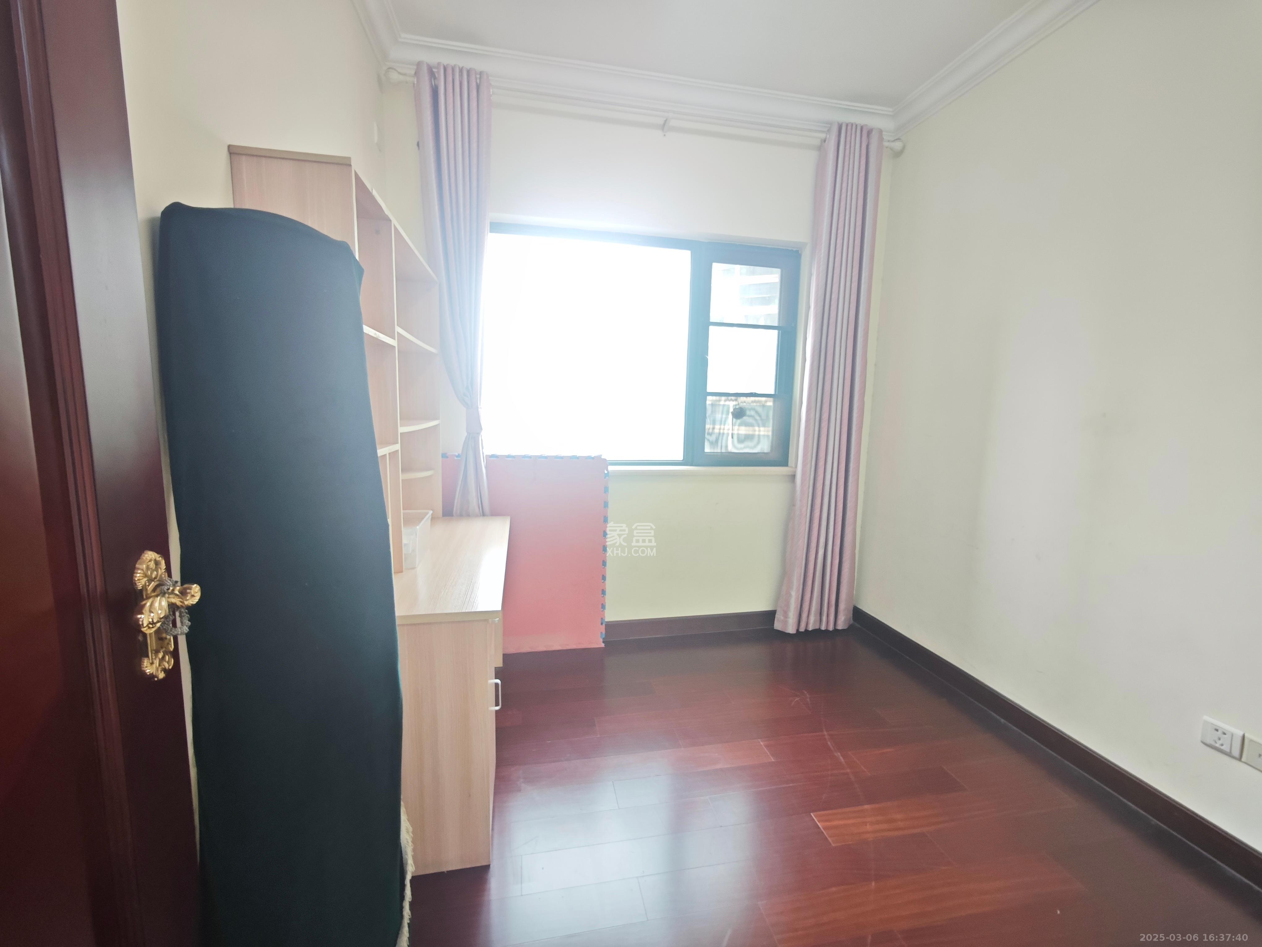 恒大翡翠华庭  3室2厅2卫    2200.0元/月室内图