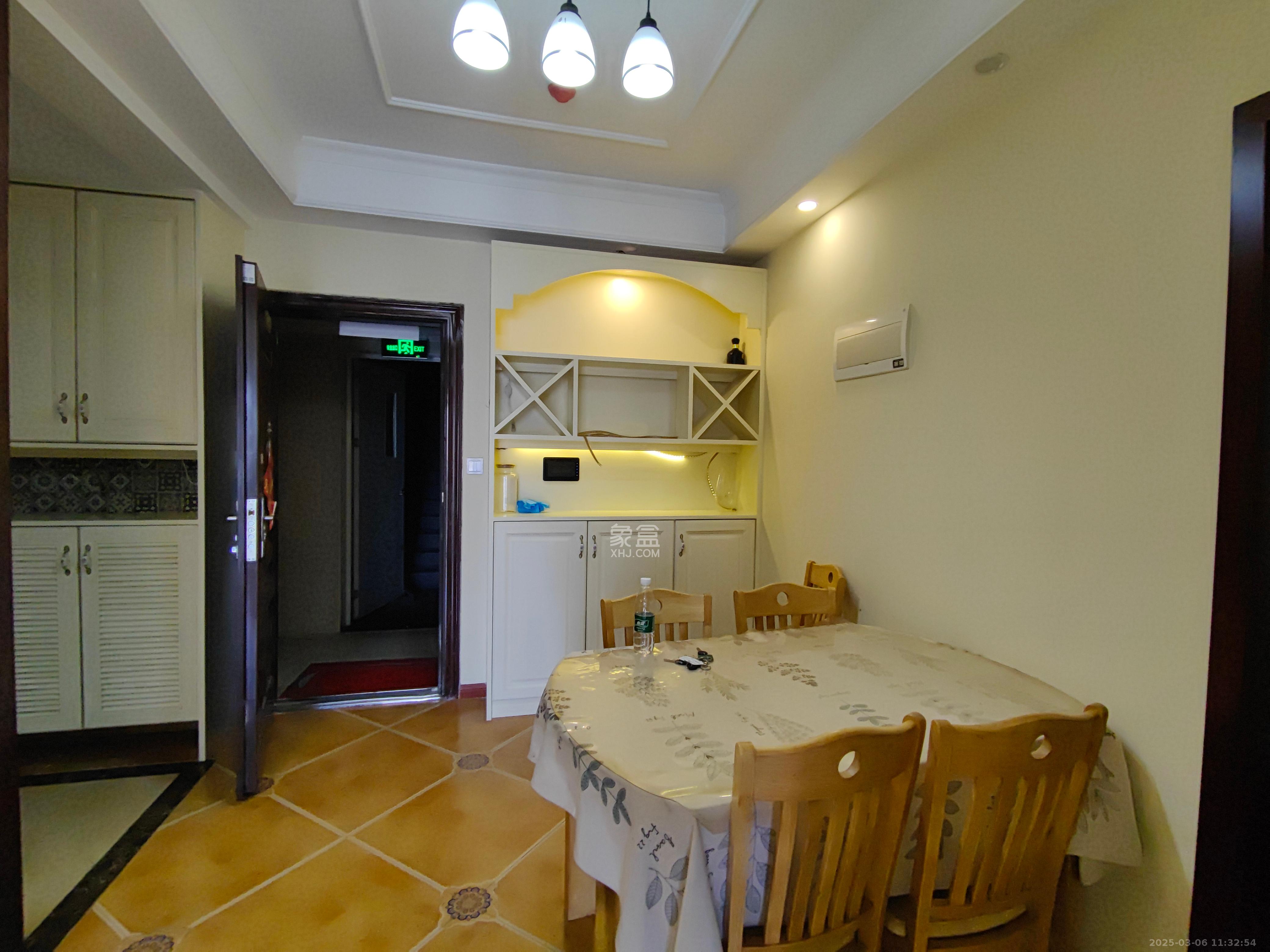 中建梅溪湖中心  3室2厅1卫   2900.00元/月室内图